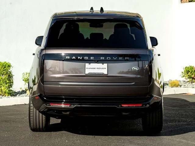 2023 Land Rover Range Rover Autobiography LWB 7 Passenger (L460), 8/20
