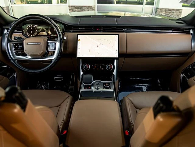 2023 Land Rover Range Rover Autobiography LWB 7 Passenger (L460), 18/20