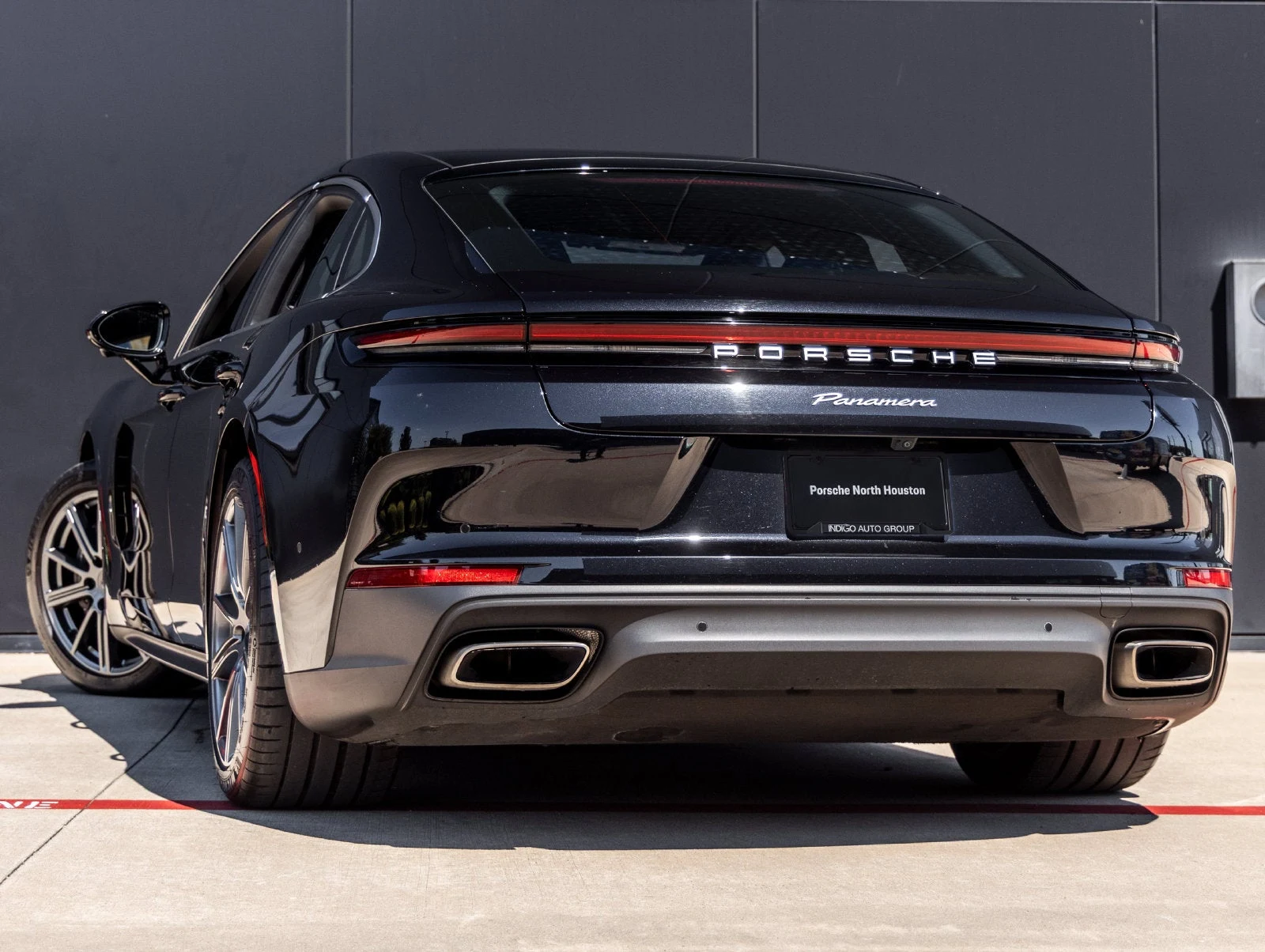 2025 Porsche Panamera (976), 3/20