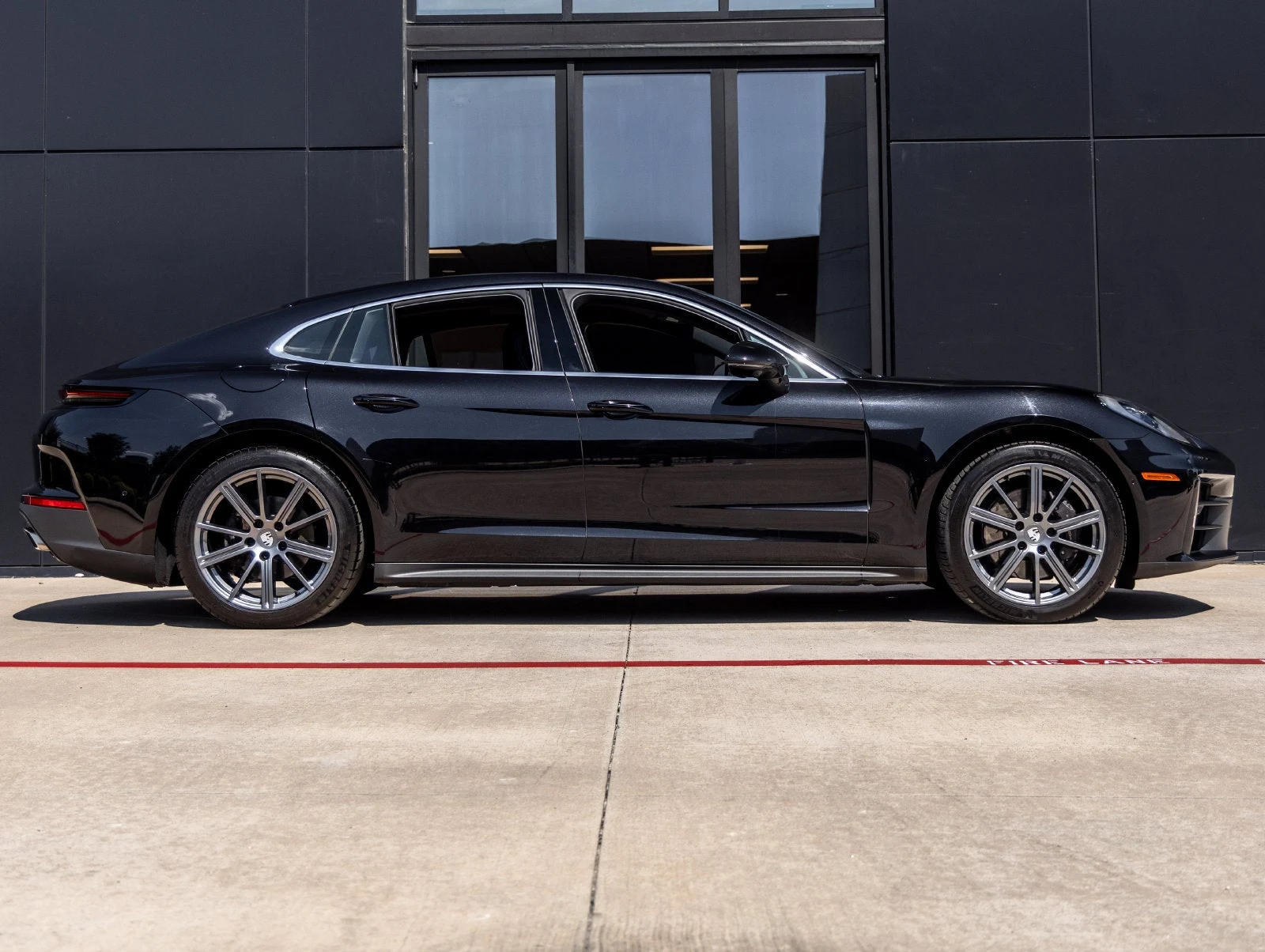2025 Porsche Panamera (976), 12/20