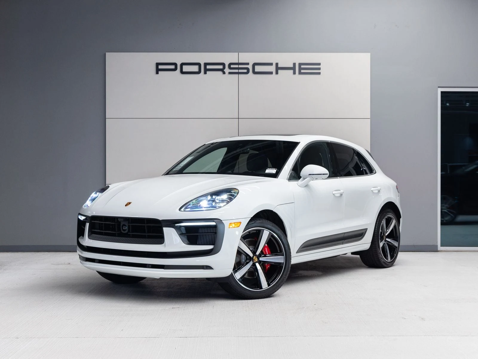 Porsche Macan S (95B) · white · Indigo Auto Group