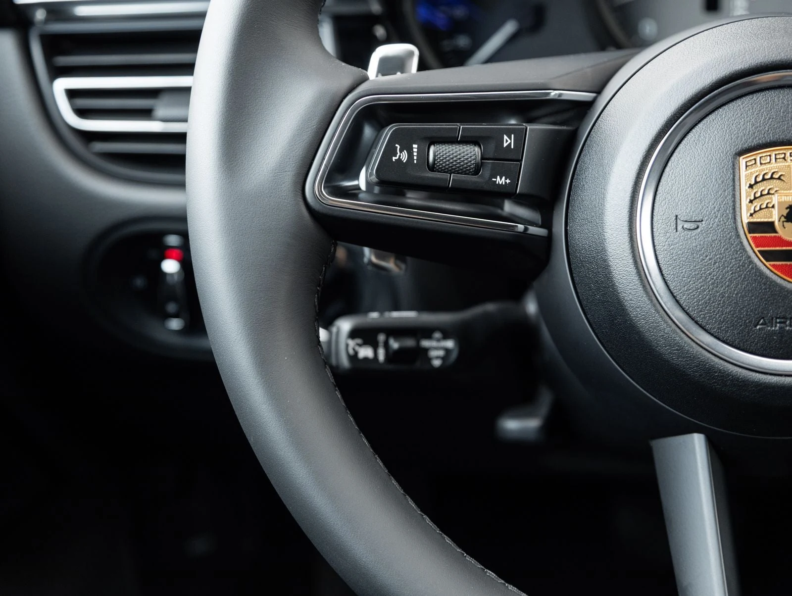 2026 Porsche Macan S (95B), 15/20