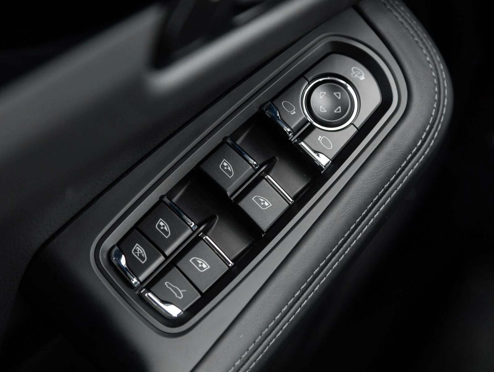 2026 Porsche Macan S (95B), 19/20