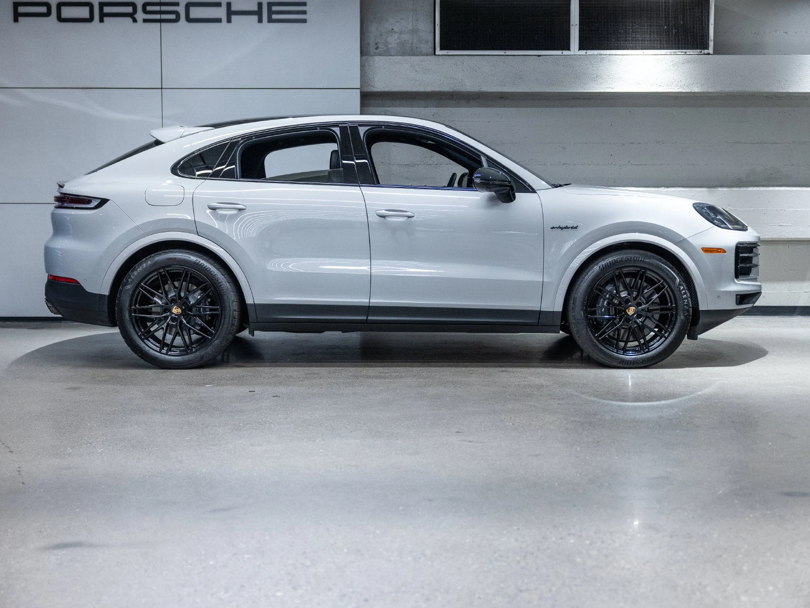 2024 Porsche Cayenne E-Hybrid Coupé (3rd Generation), 20/20