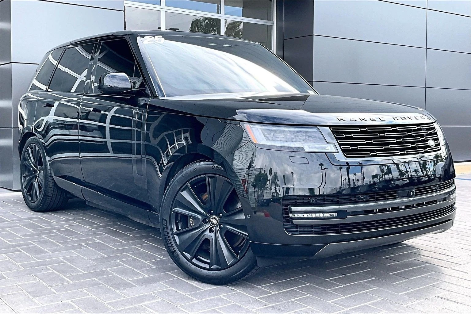 2025 Land Rover Range Rover SE Plug-in Hybrid (L460), 3/20