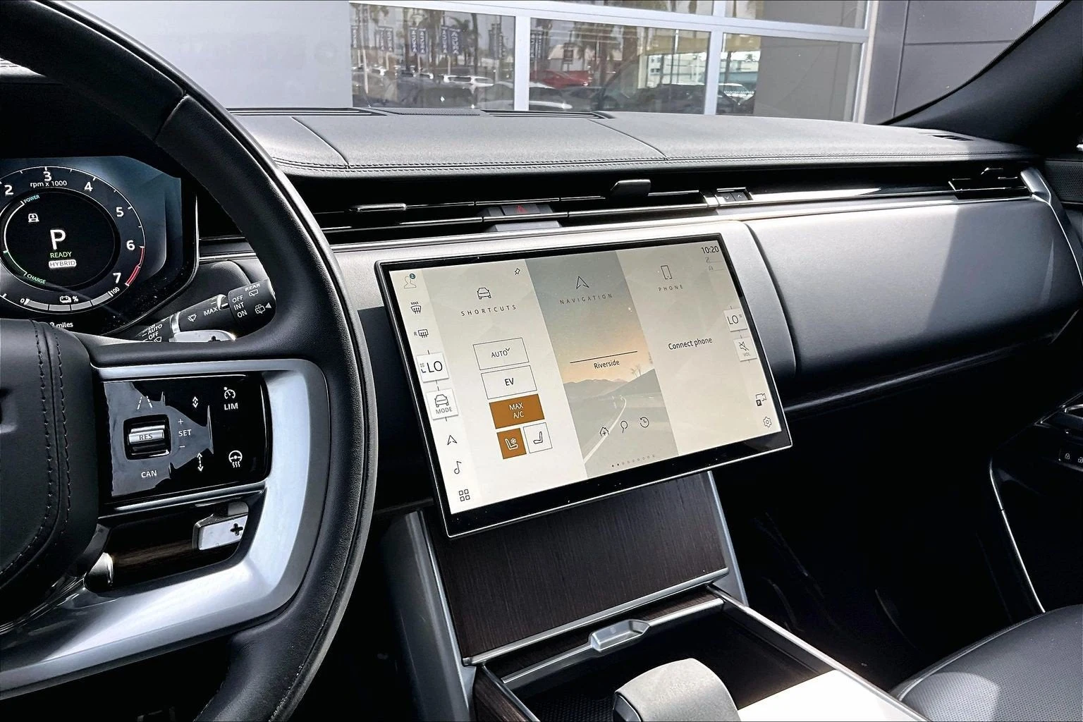 2025 Land Rover Range Rover SE Plug-in Hybrid (L460), 6/20