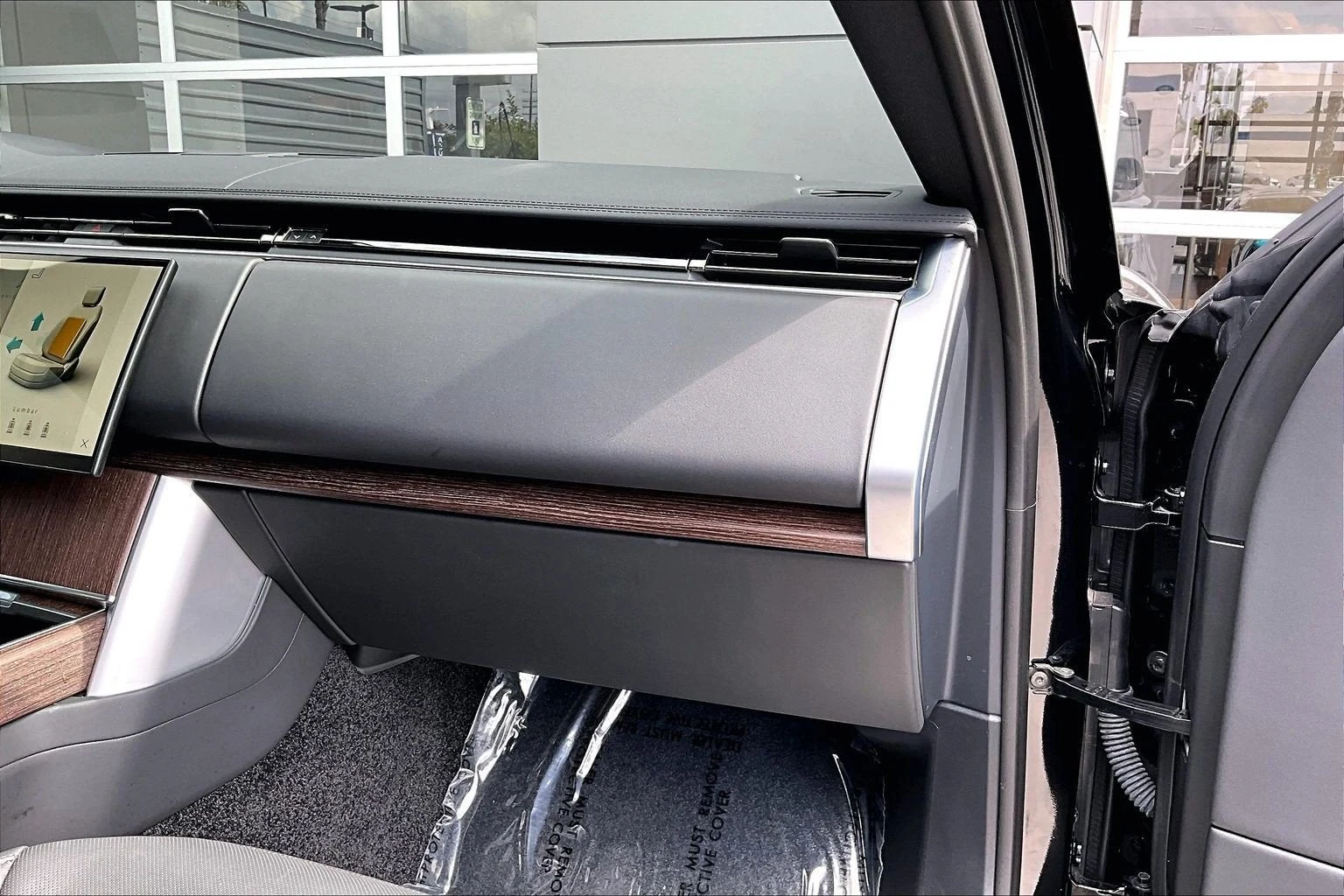 2025 Land Rover Range Rover SE Plug-in Hybrid (L460), 15/20