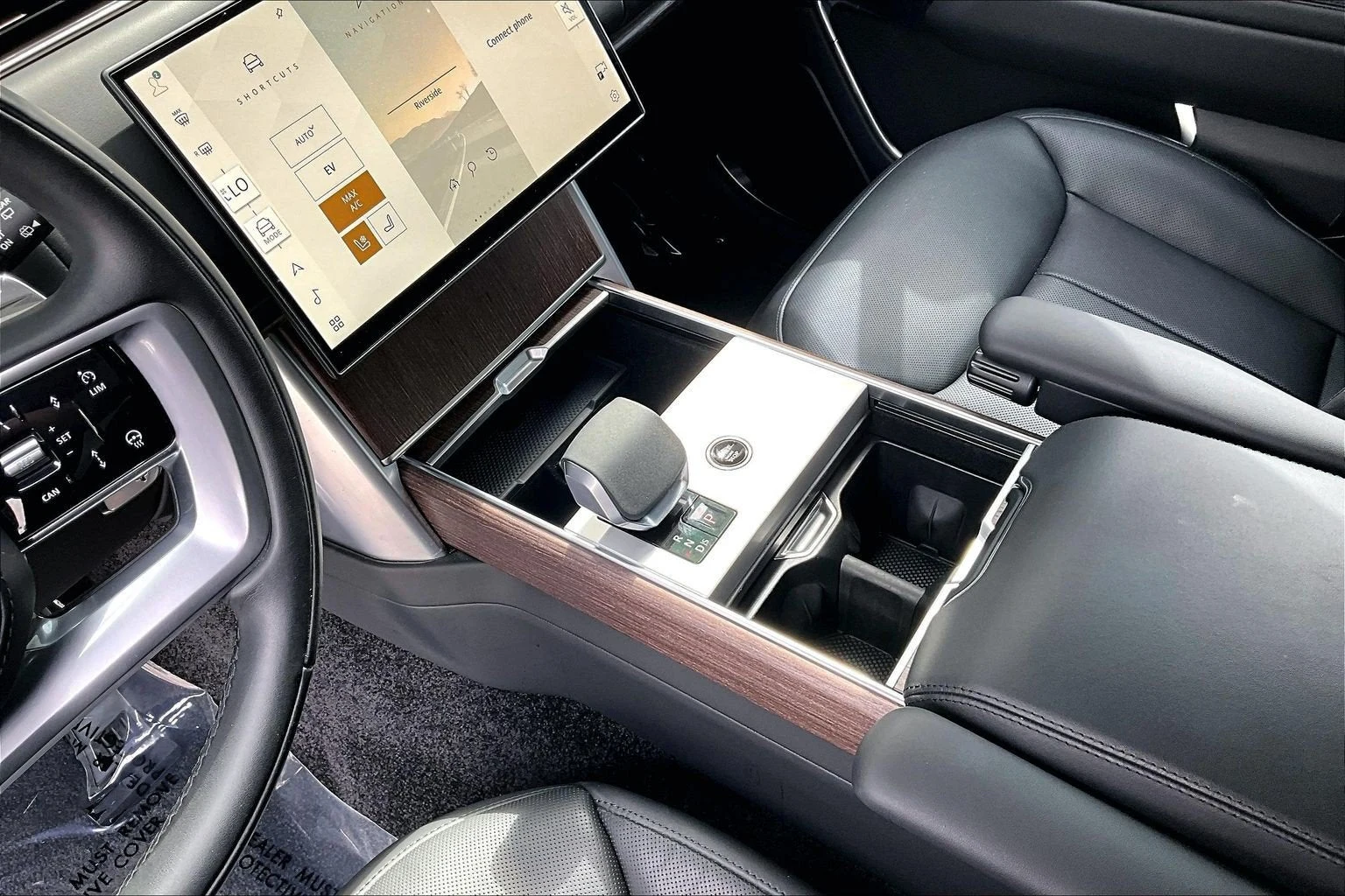 2025 Land Rover Range Rover SE Plug-in Hybrid (L460), 16/20