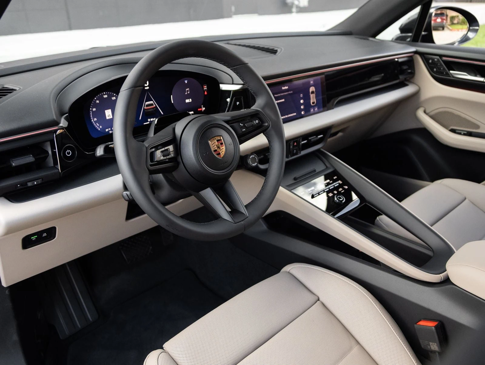 2026 Porsche Macan 4 Electric (XAB), 4/20