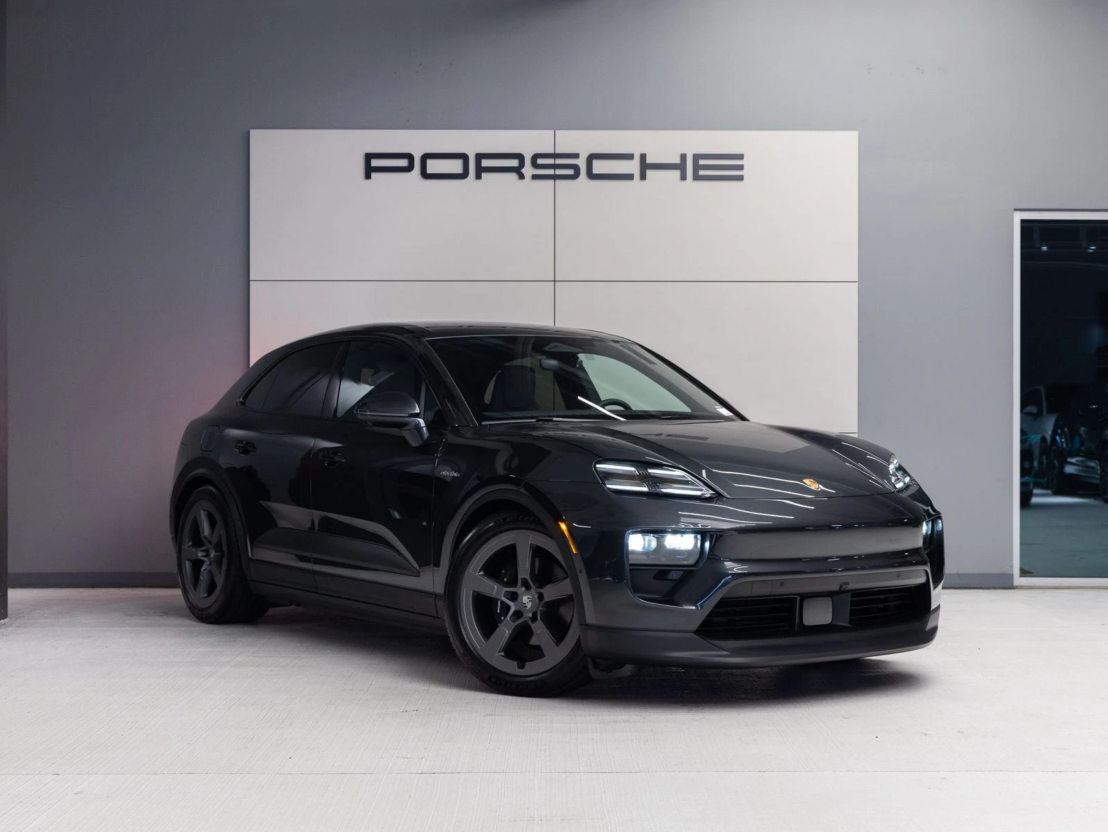 2026 Porsche Macan 4 Electric (XAB), 9/20