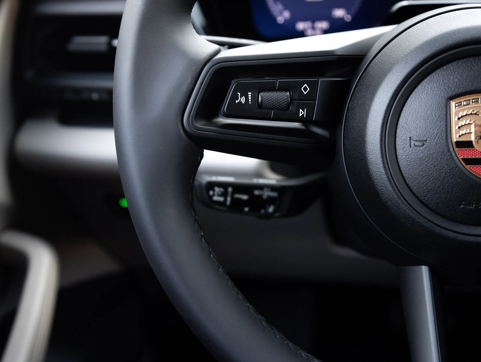 2026 Porsche Macan 4 Electric (XAB), 15/20