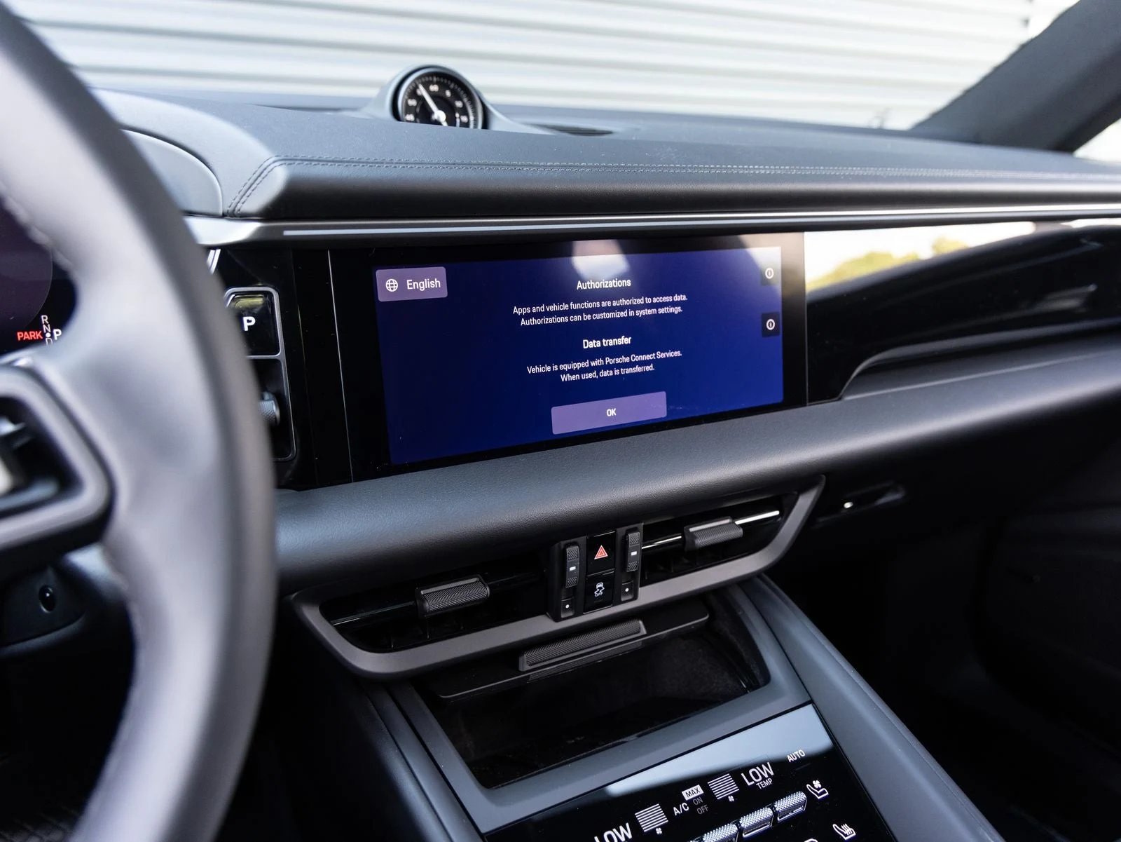 2026 Porsche Macan 4 Electric (XAB), 16/20