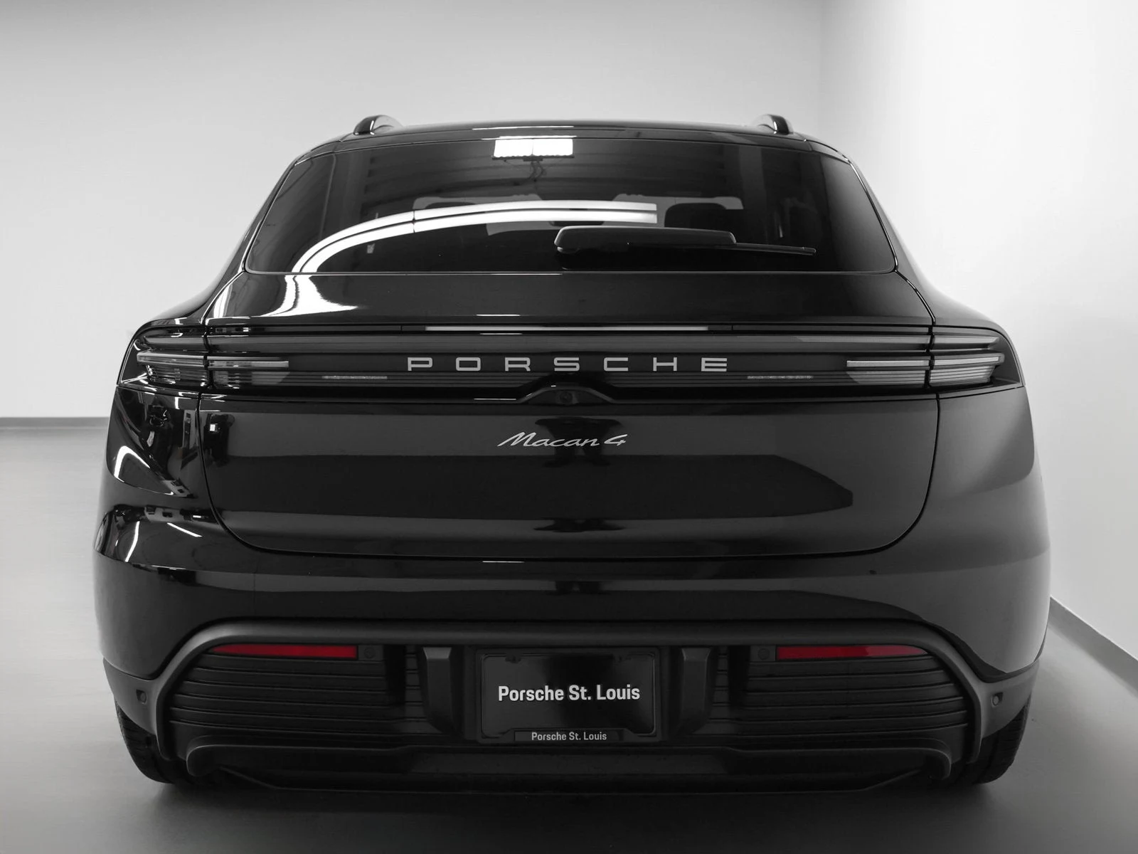 2026 Porsche Macan 4 Electric (XAB), 10/20