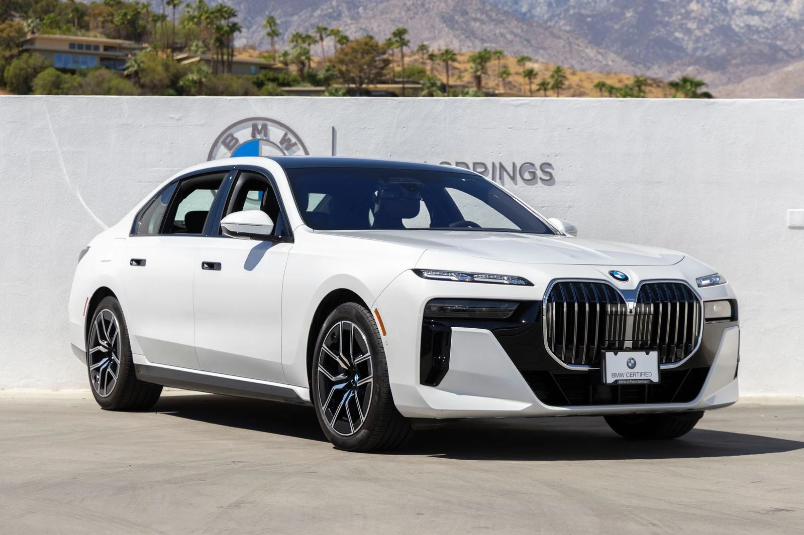 2025 BMW 760i xDrive (G70), 2/20