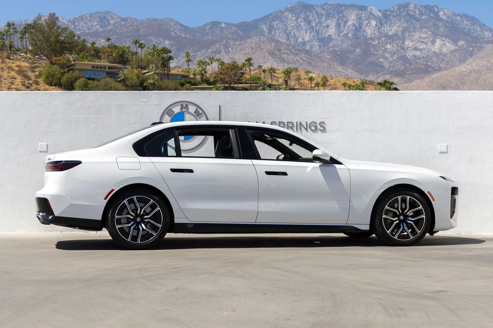 2025 BMW 760i xDrive (G70), 5/20