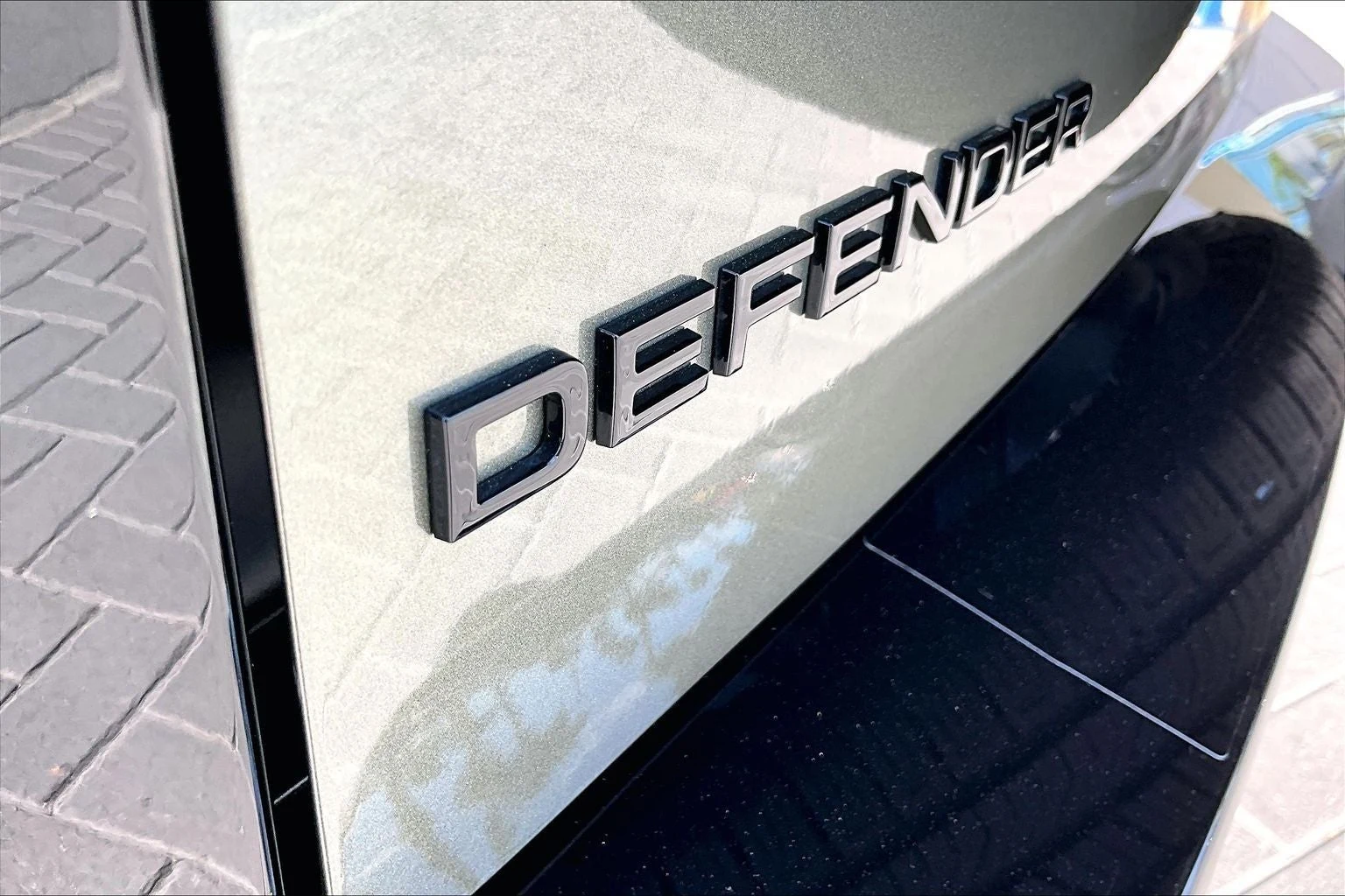 2025 Land Rover Defender 110 X-Dynamic SE 5.0 V8 (L663), 8/20
