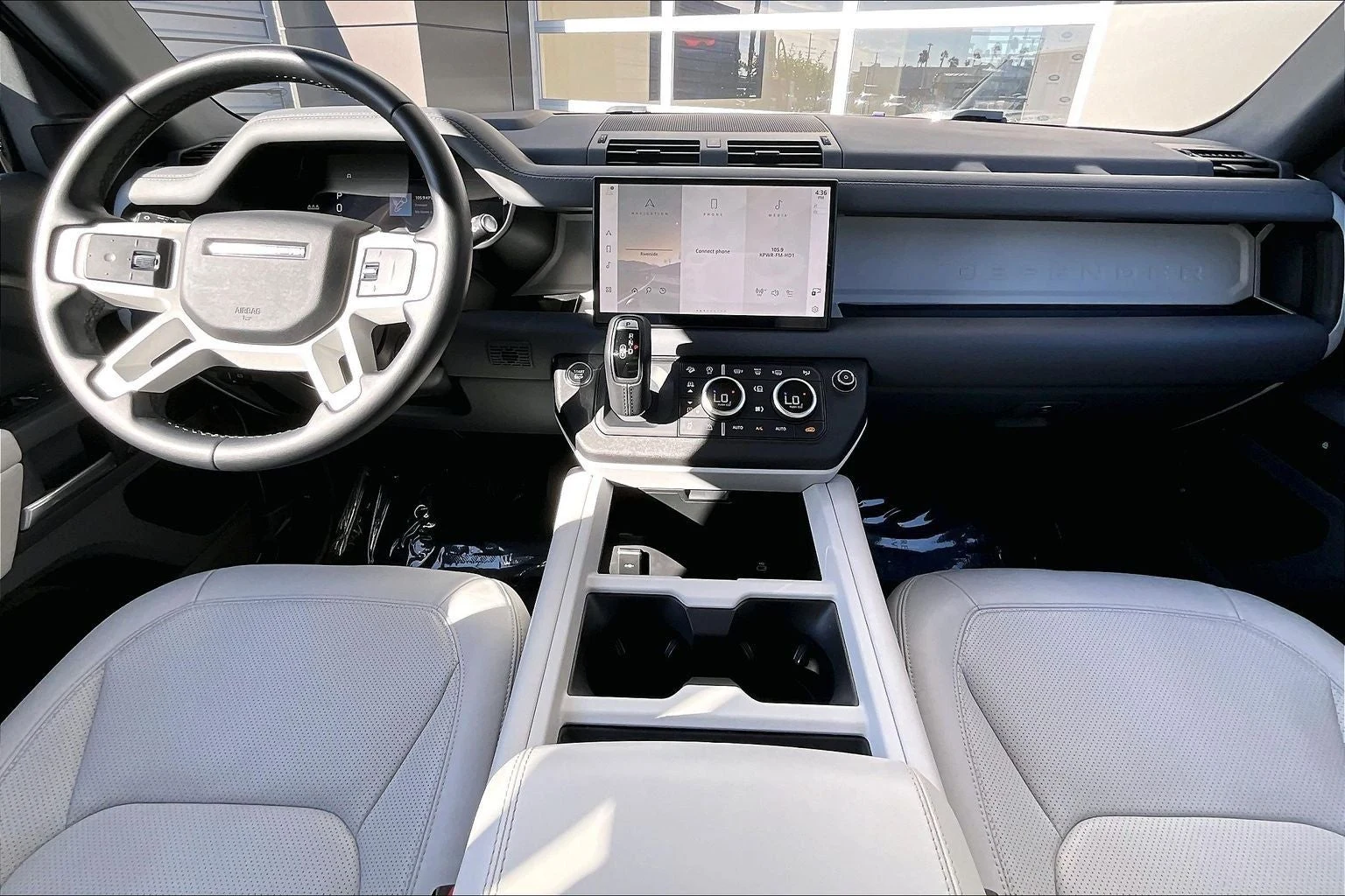 2025 Land Rover Defender 110 X-Dynamic SE 5.0 V8 (L663), 15/20