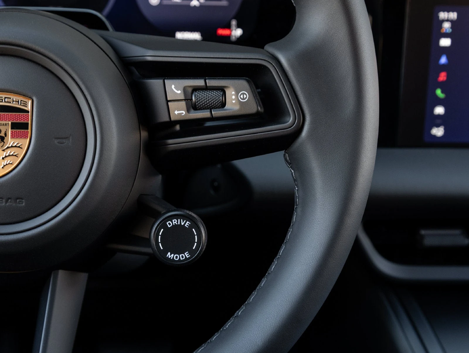 2026 Porsche Macan 4 Electric (XAB), 16/20