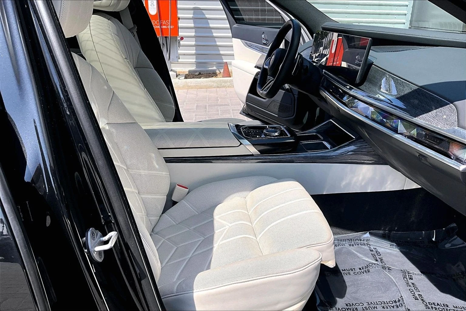 2025 BMW 760i xDrive (G70), 7/20