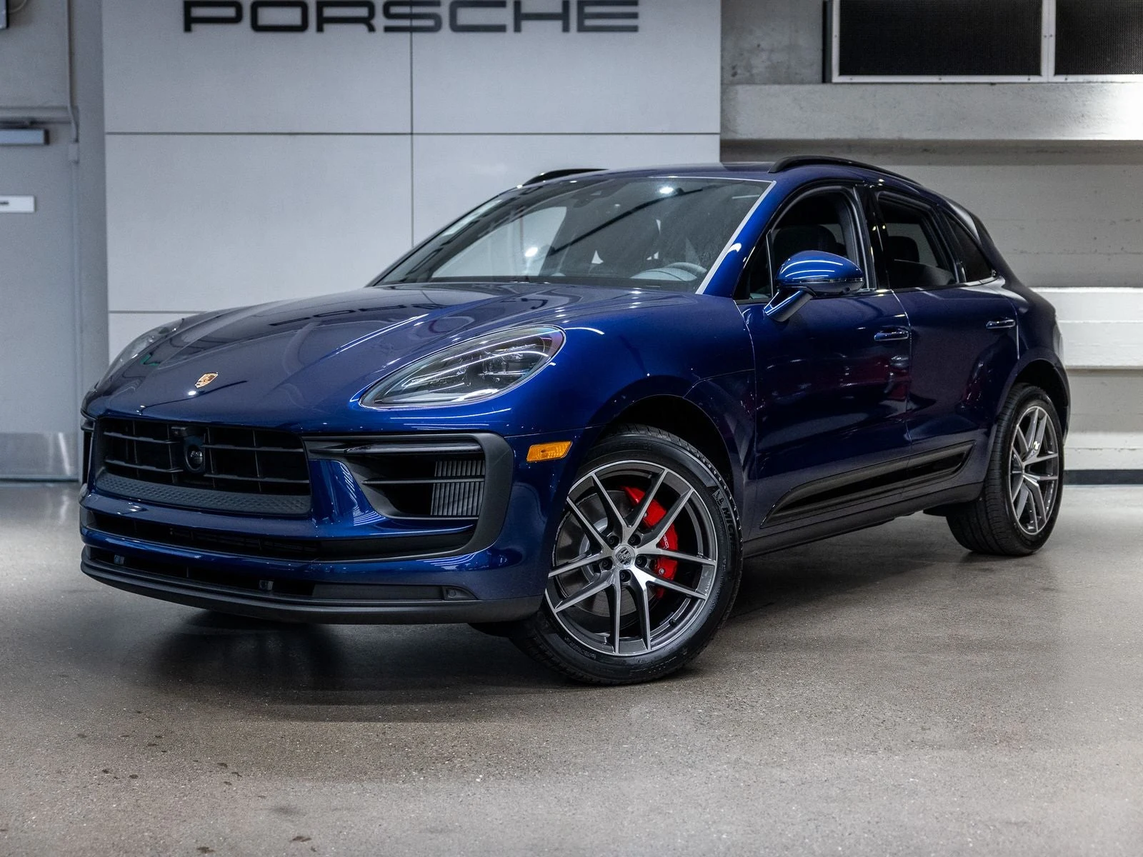 Porsche Macan S (95B) · Gentian Blue Metallic · Indigo Auto Group