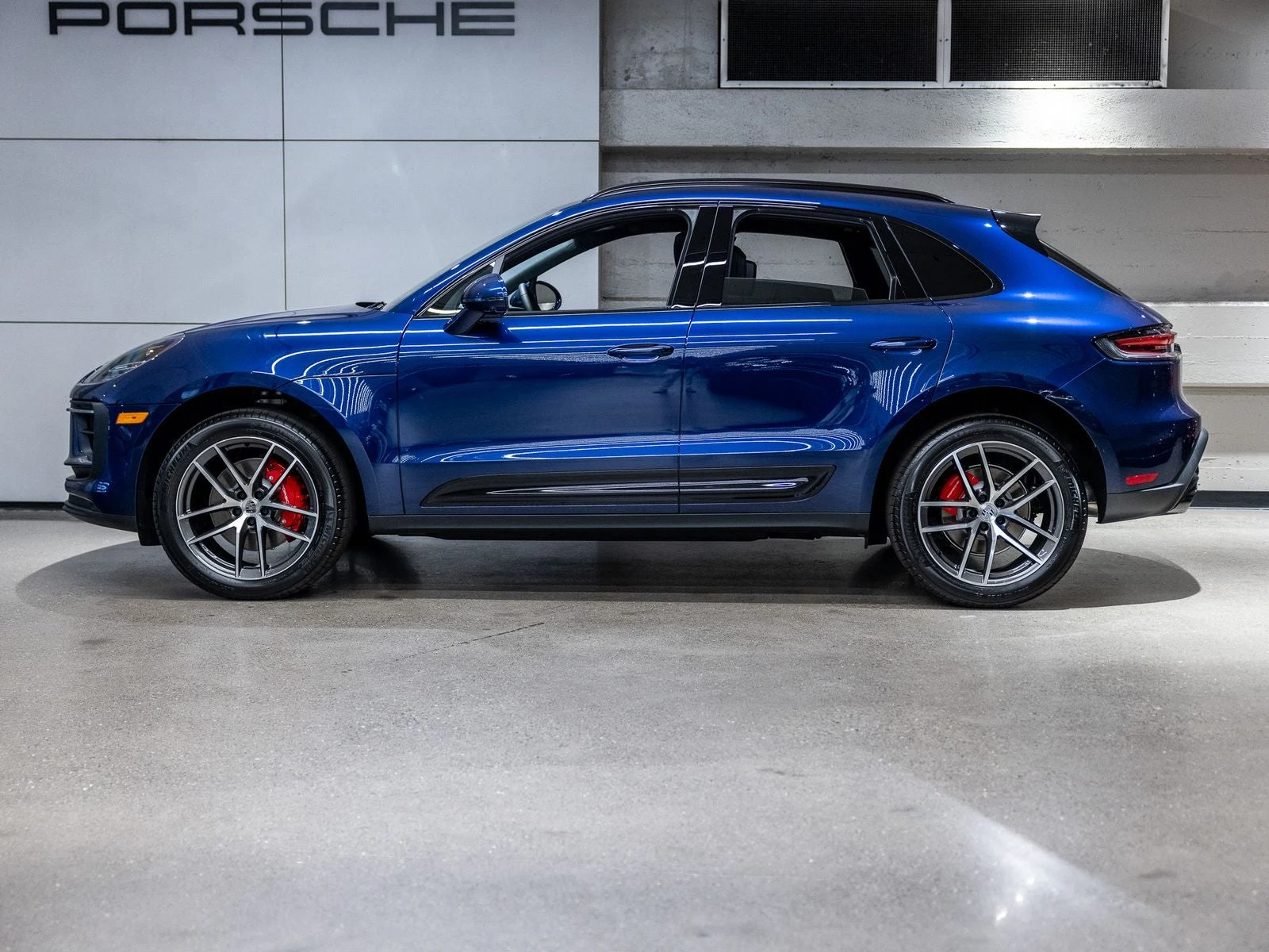 2026 Porsche Macan S (95B), 2/20