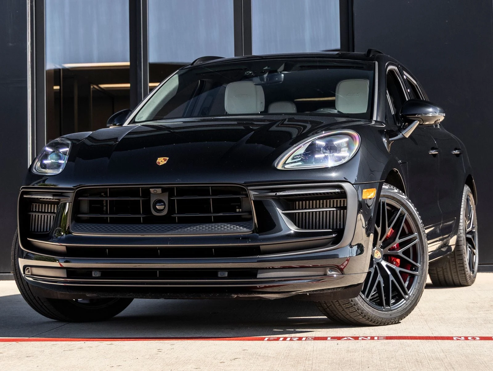 Porsche Macan GTS (95B) · black · Indigo Auto Group