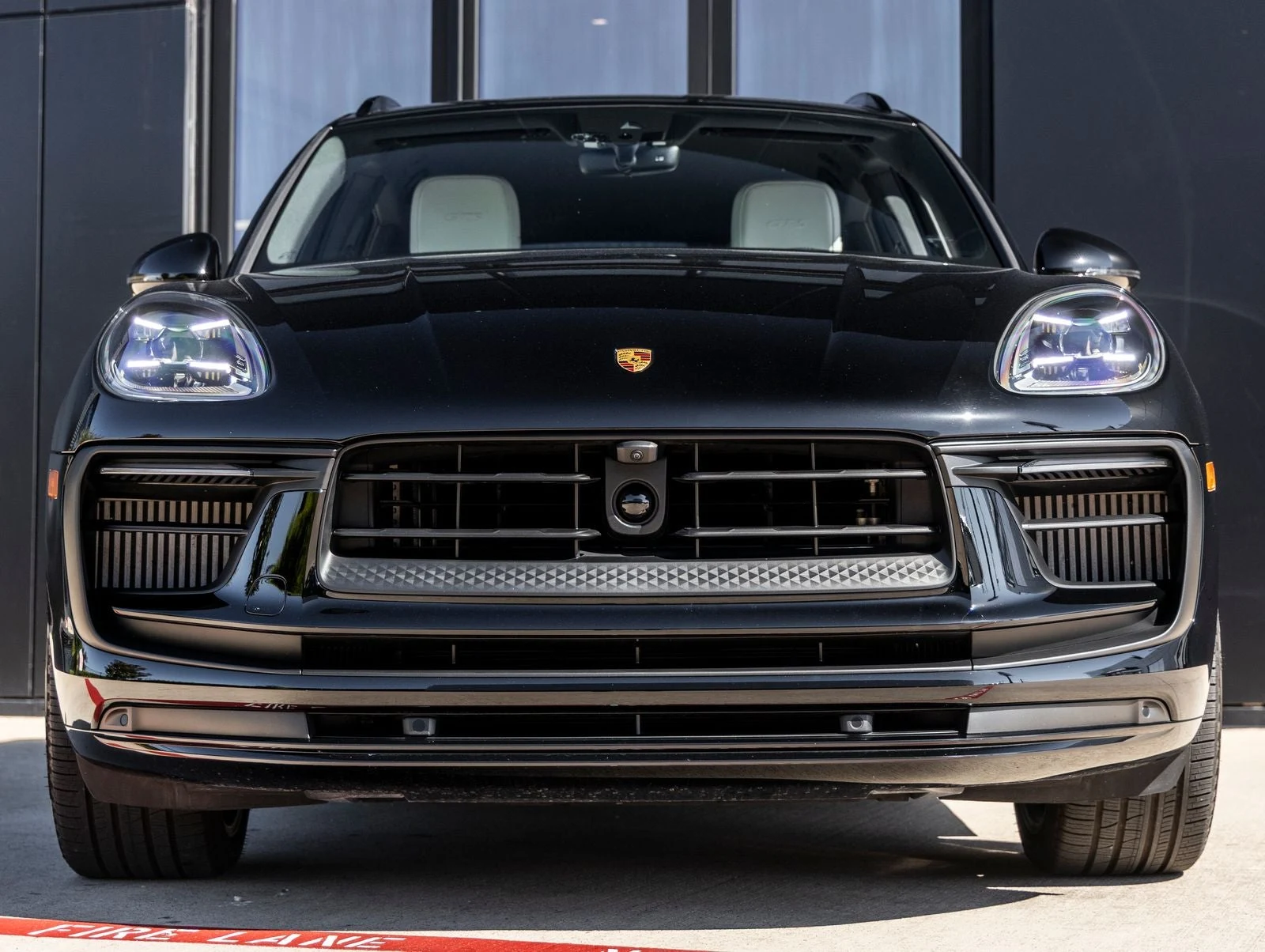 2025 Porsche Macan GTS (95B), 8/20