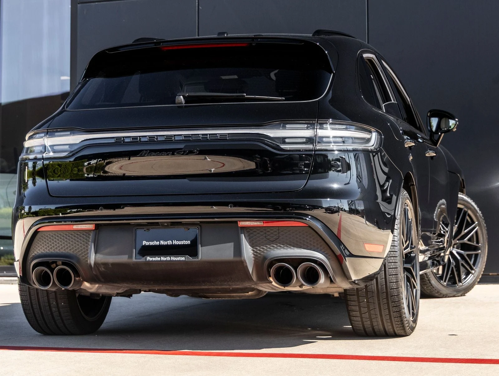 2025 Porsche Macan GTS (95B), 11/20