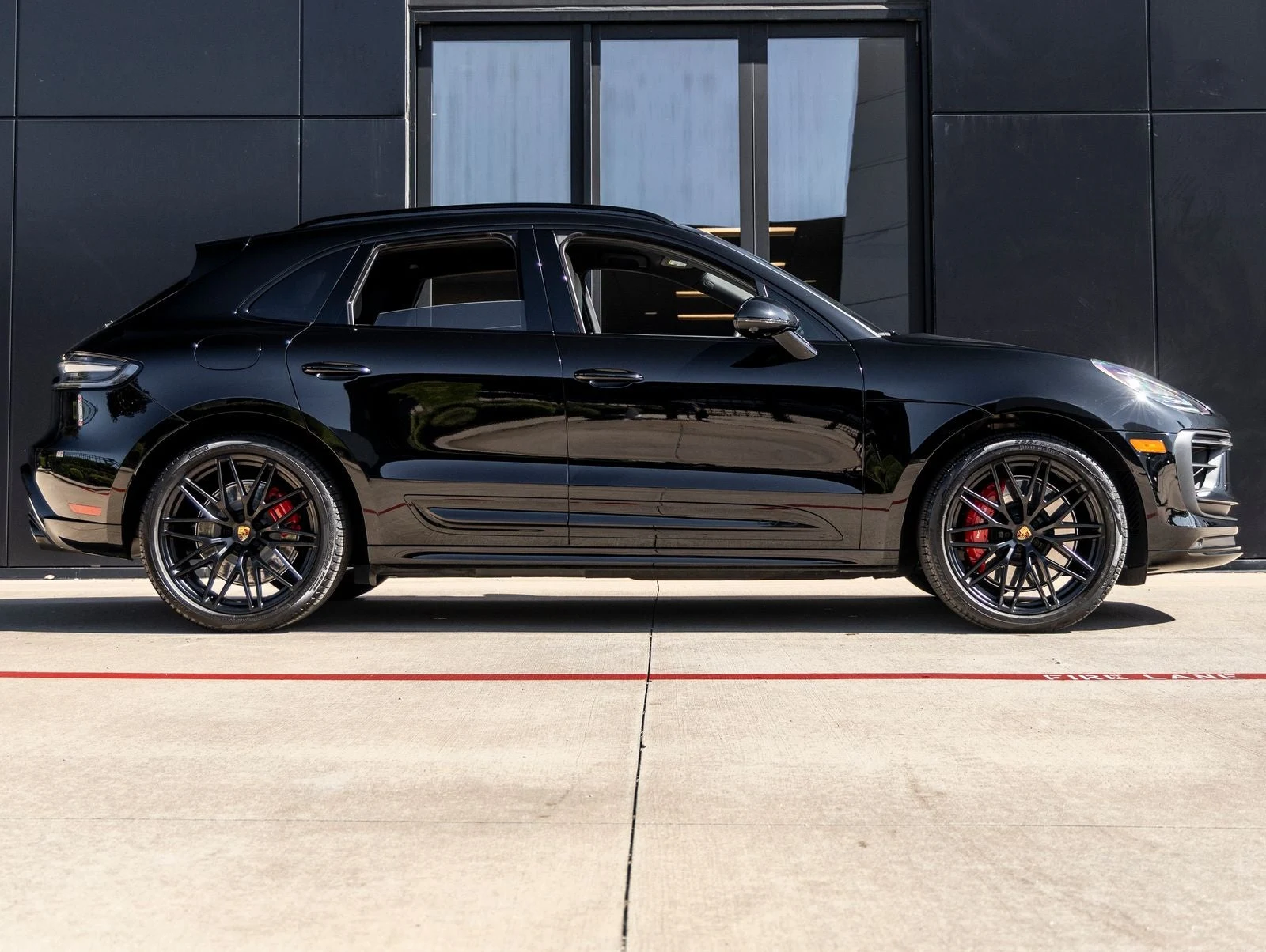 2025 Porsche Macan GTS (95B), 12/20