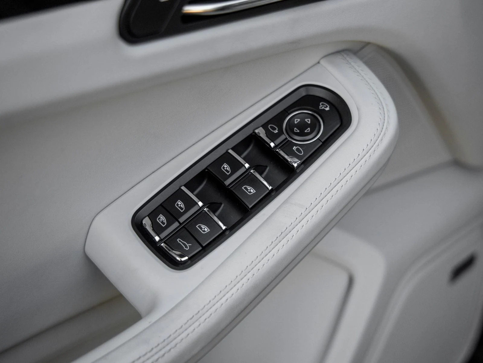 2025 Porsche Macan GTS (95B), 20/20
