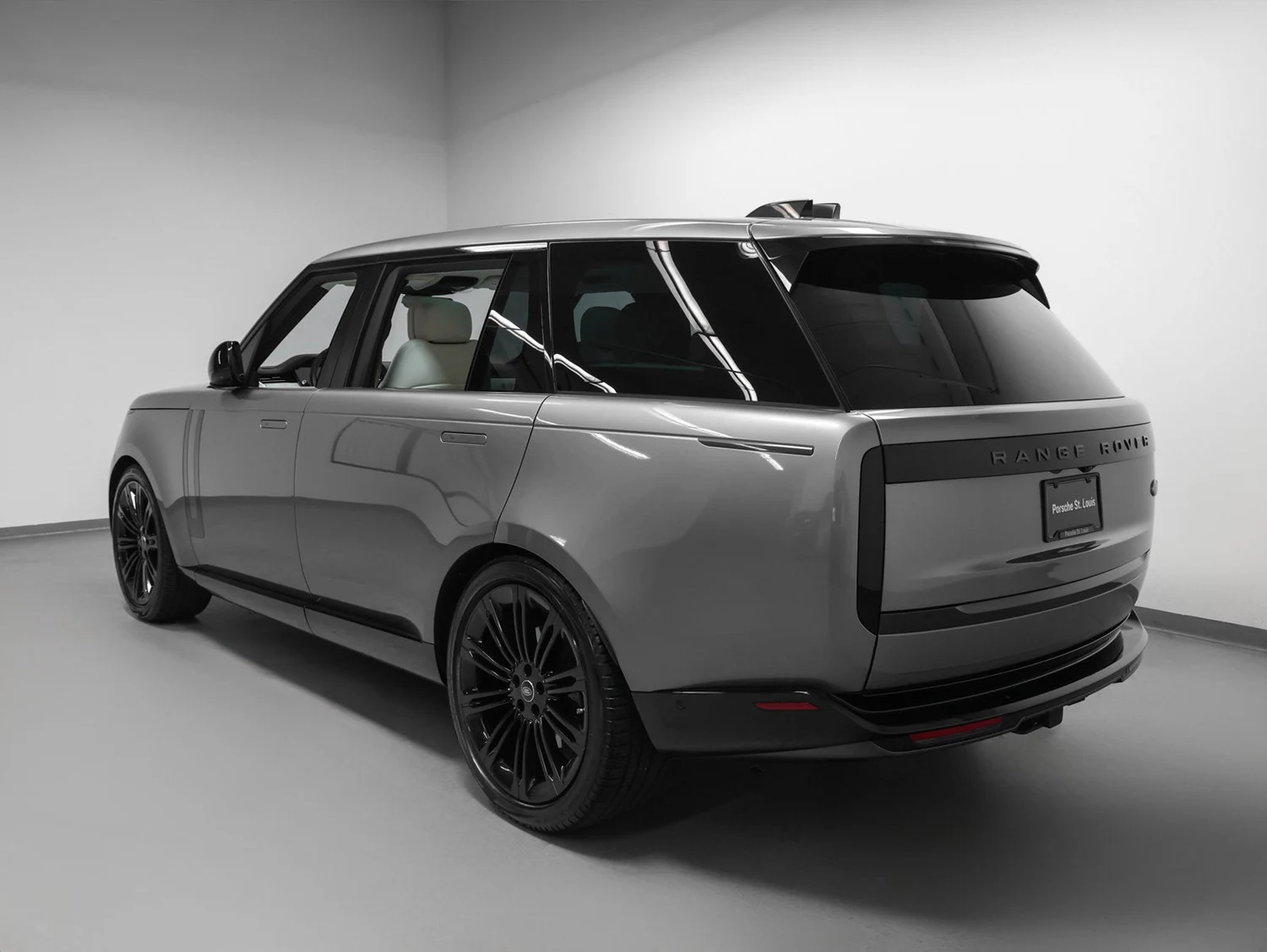 2023 Land Rover Range Rover SE LWB (L460), 3/20