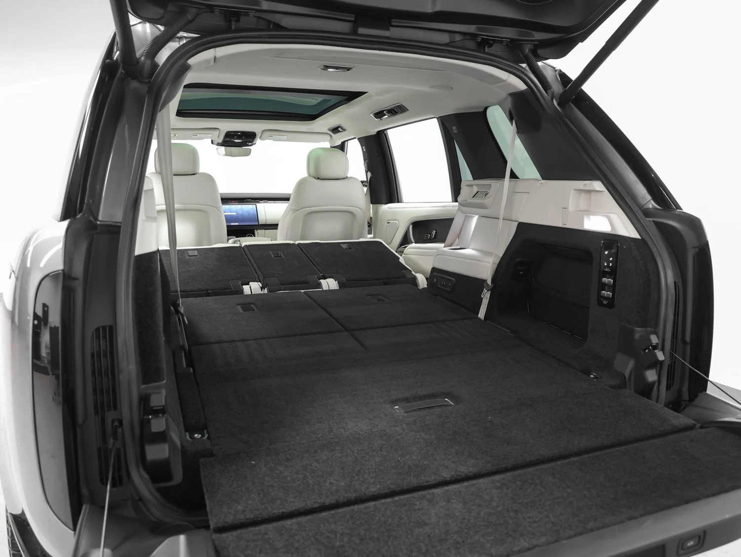 2023 Land Rover Range Rover SE LWB (L460), 18/20