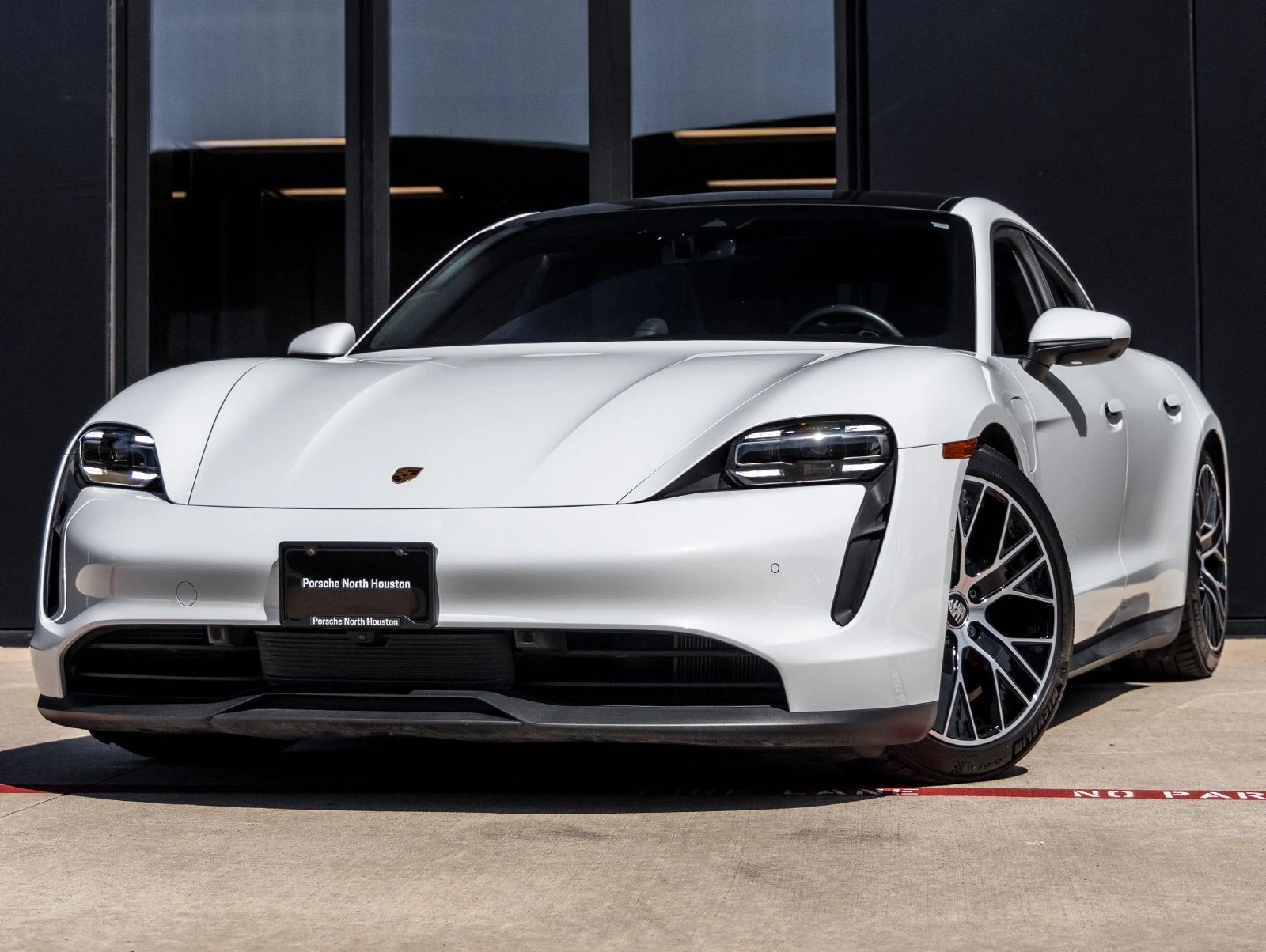 Porsche Taycan 4S (Original Version) · Carrara White Metallic · Indigo Auto Group