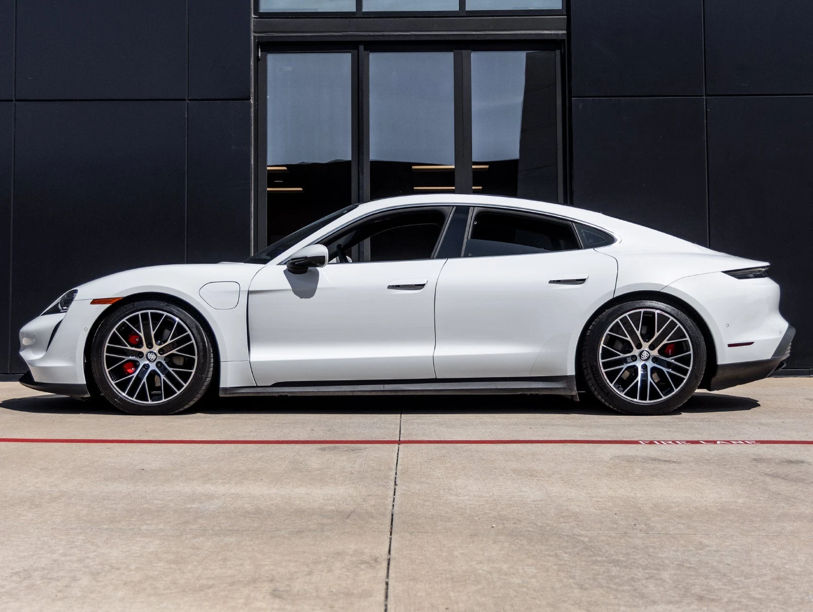 2023 Porsche Taycan 4S (Original Version), 2/20