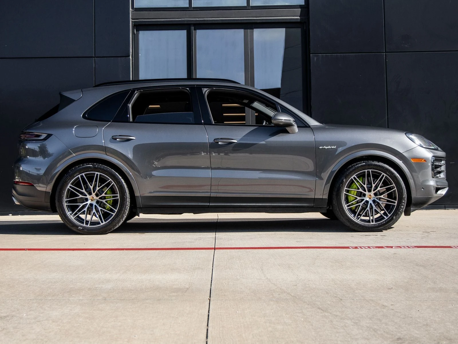 2024 Porsche Cayenne E-Hybrid (3rd Generation), 12/20