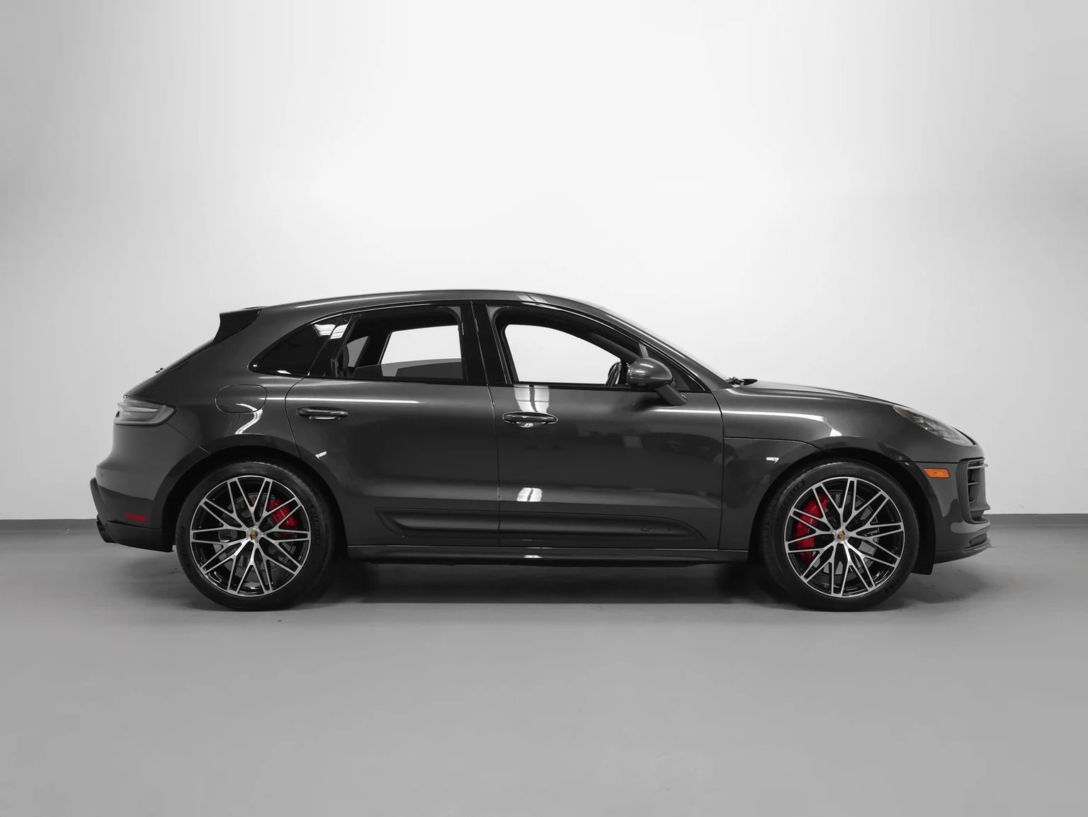 2024 Porsche Macan GTS (95B), 12/20