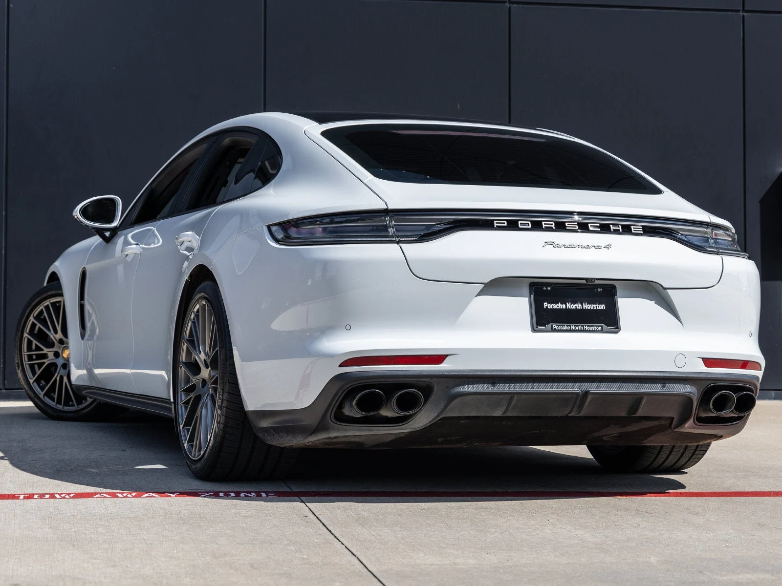 2023 Porsche Panamera 4 Platinum Edition (971), 3/20