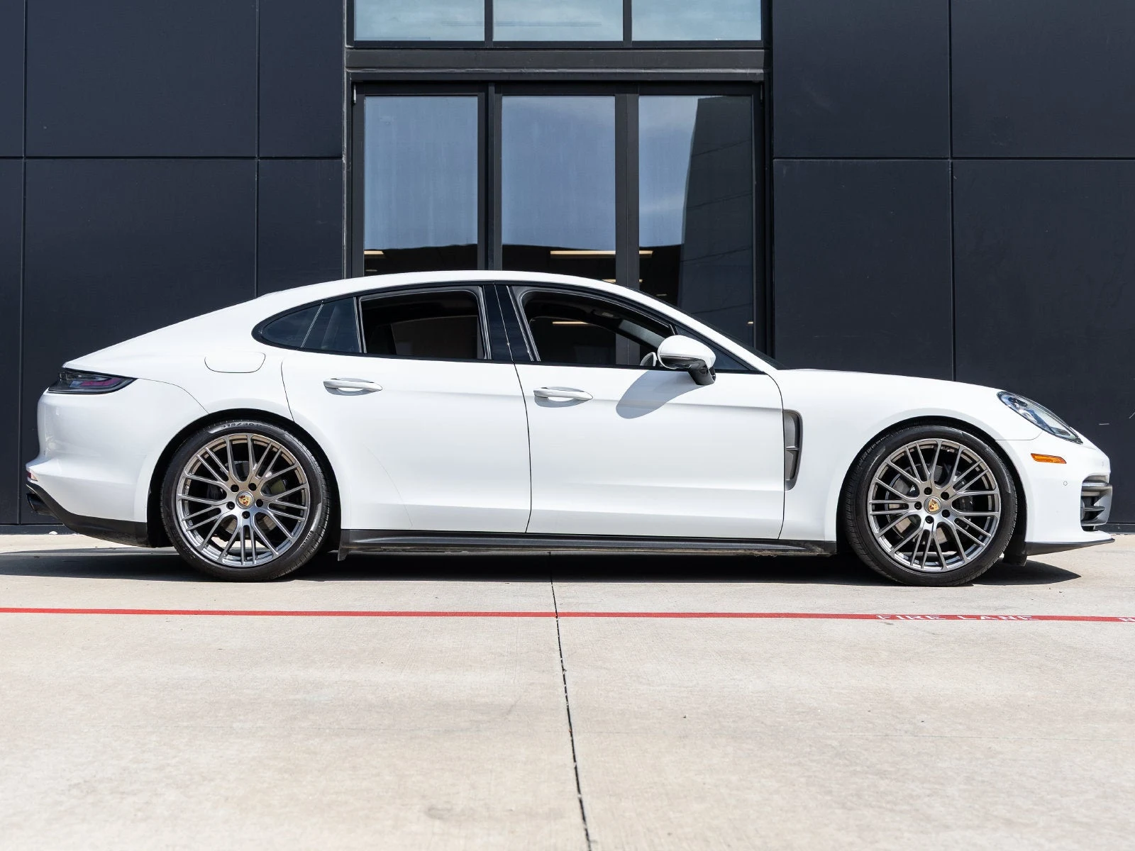2023 Porsche Panamera 4 Platinum Edition (971), 12/20