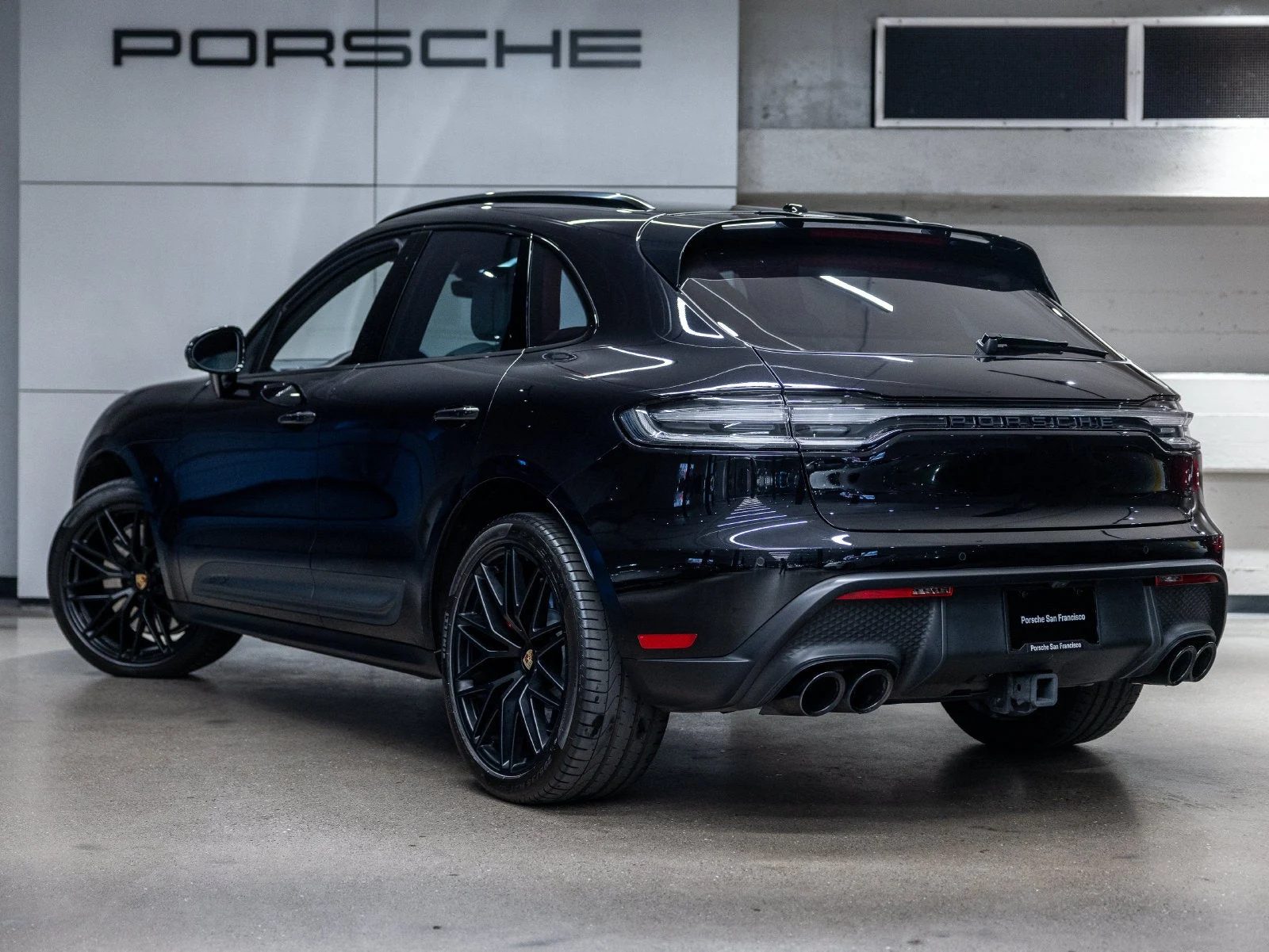 2024 Porsche Macan GTS (95B), 3/20