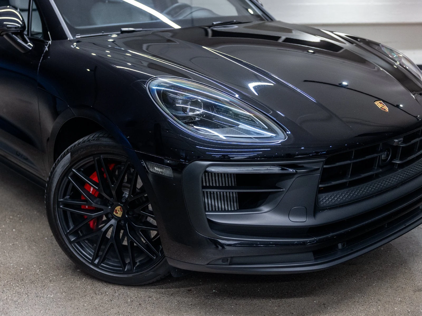 2024 Porsche Macan GTS (95B), 18/20