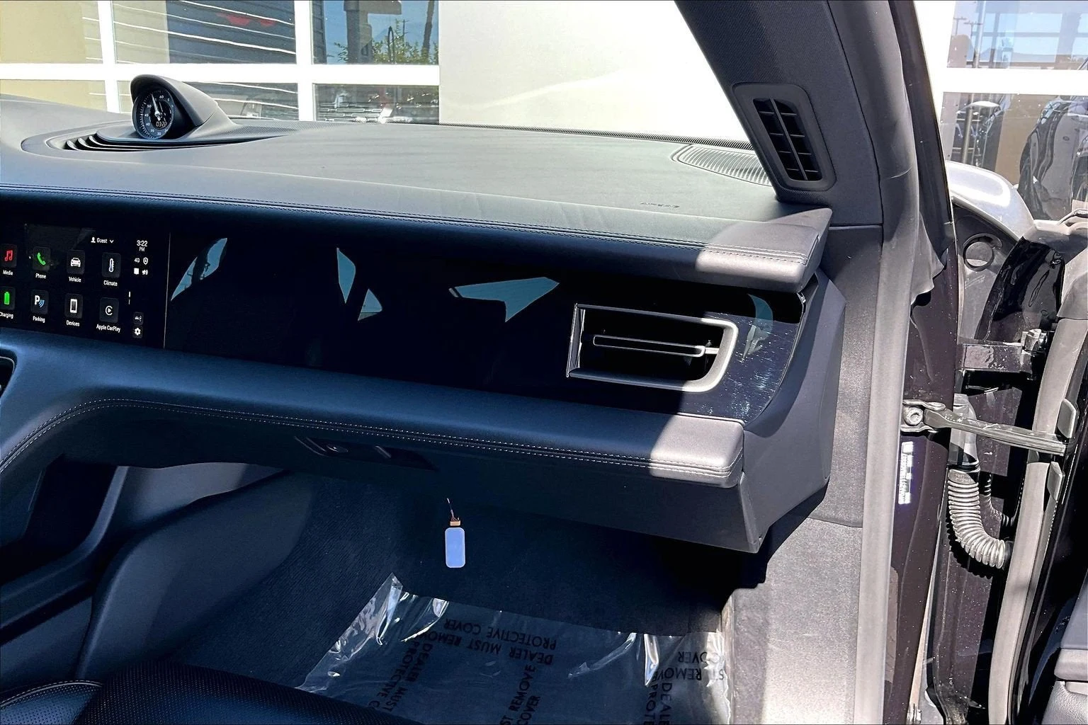 2025 Porsche Taycan Sedan (2025 Update), 16/20