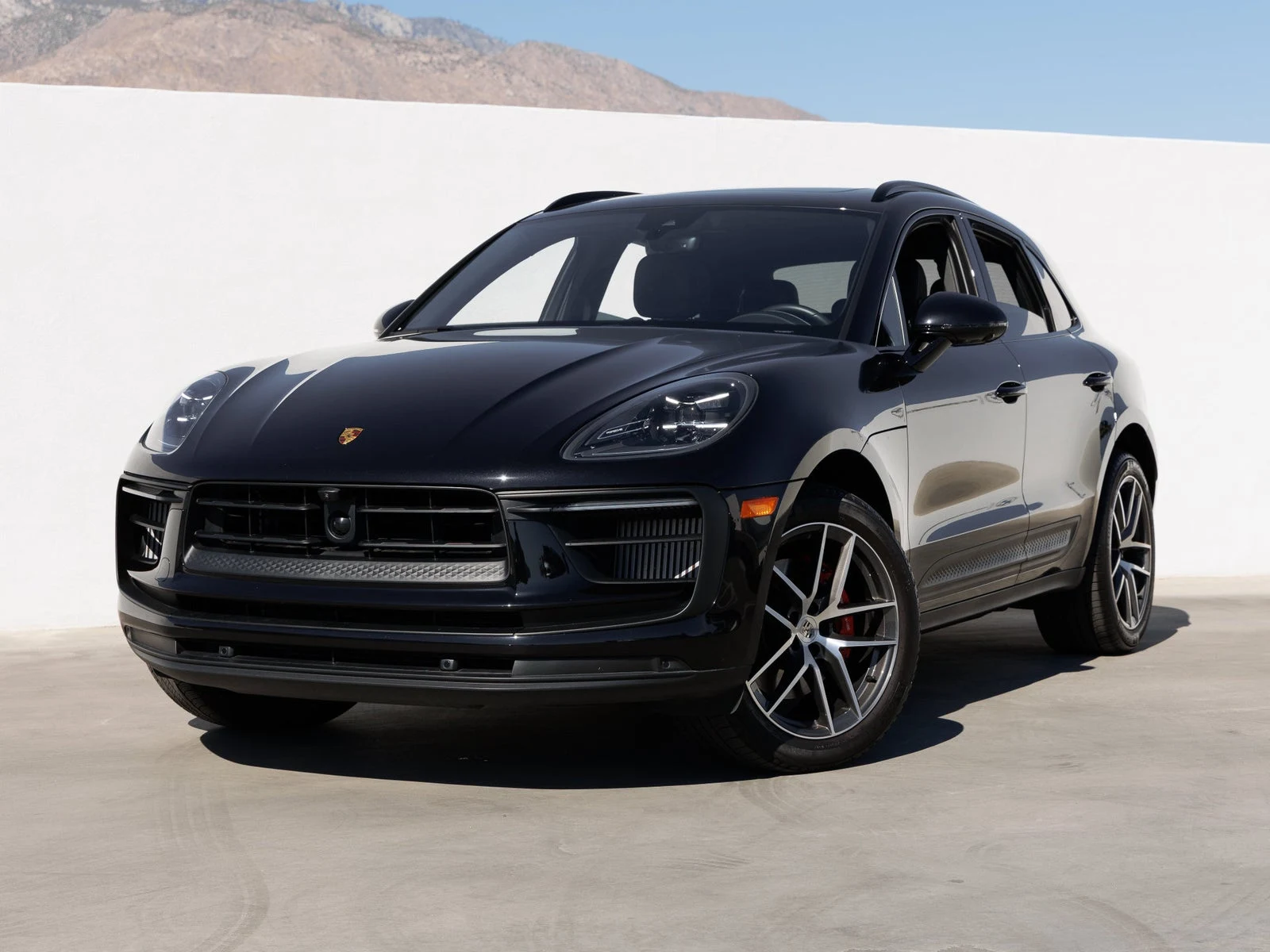 Porsche Macan S (95B) · Jet Black Metallic · Indigo Auto Group