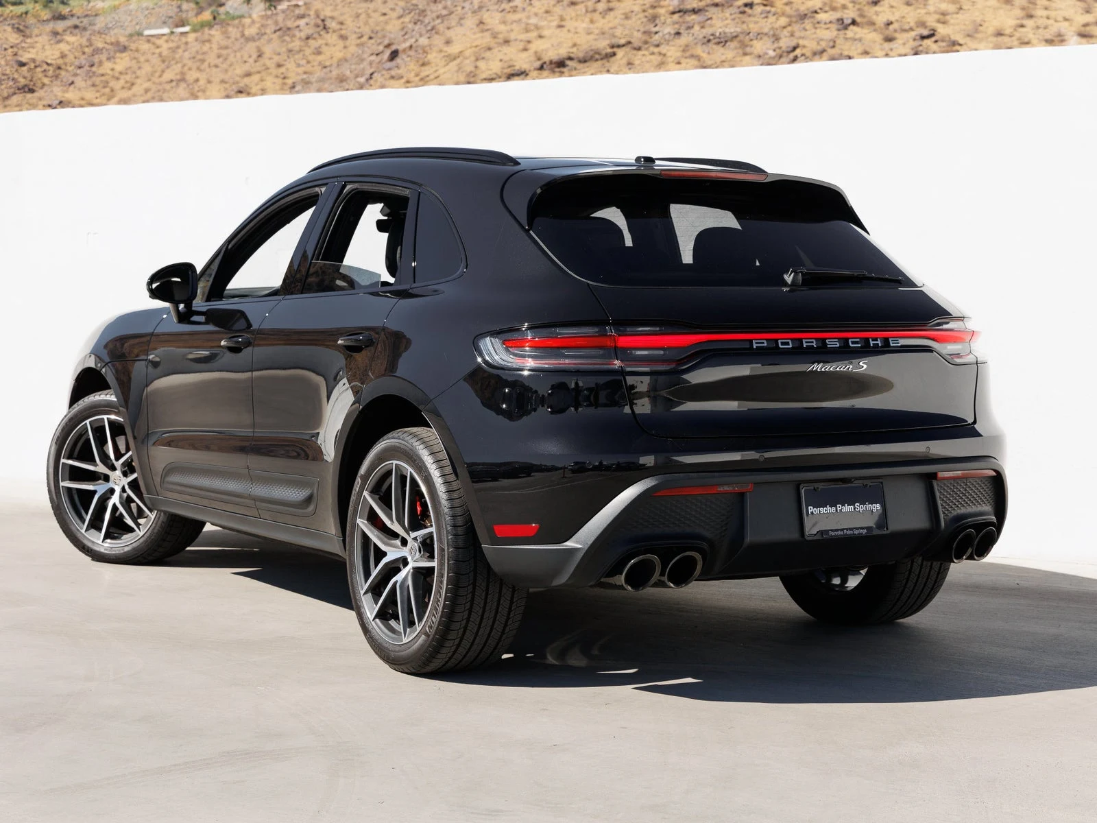 2026 Porsche Macan S (95B), 3/20