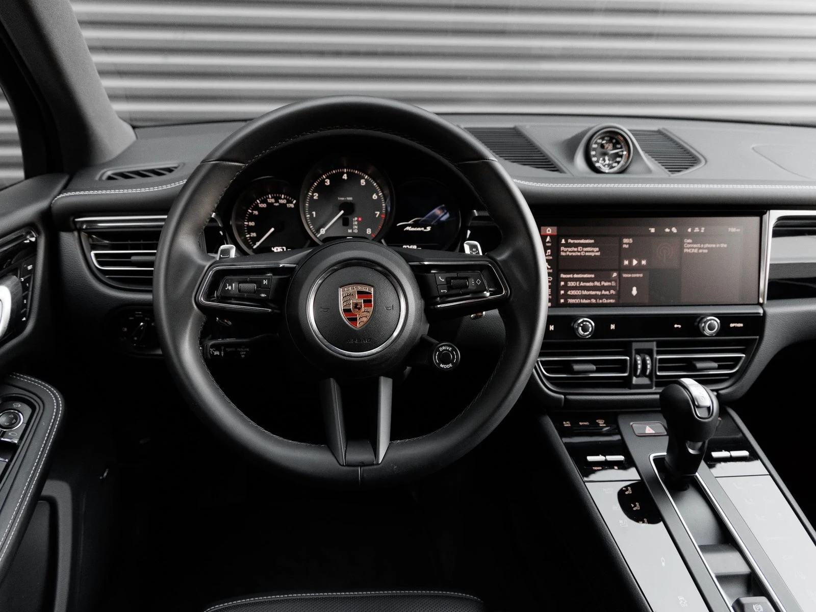 2026 Porsche Macan S (95B), 17/20