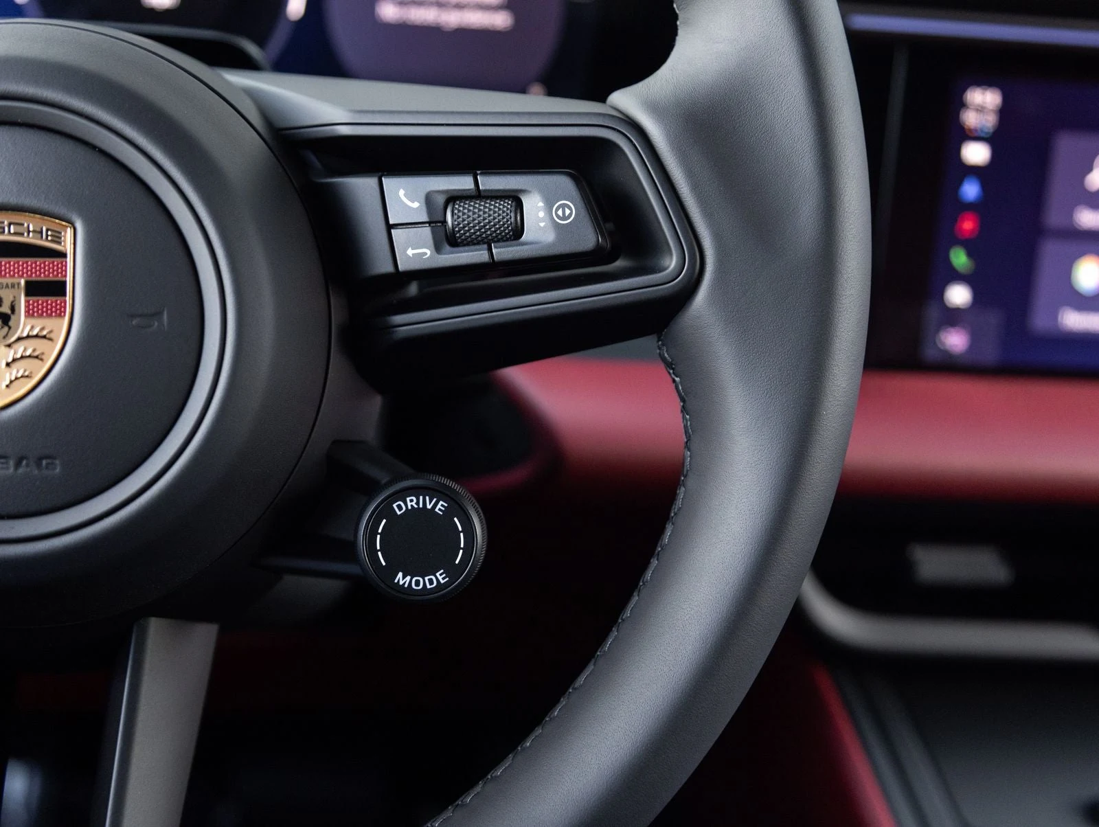 2026 Porsche Macan Electric (XAB), 16/20