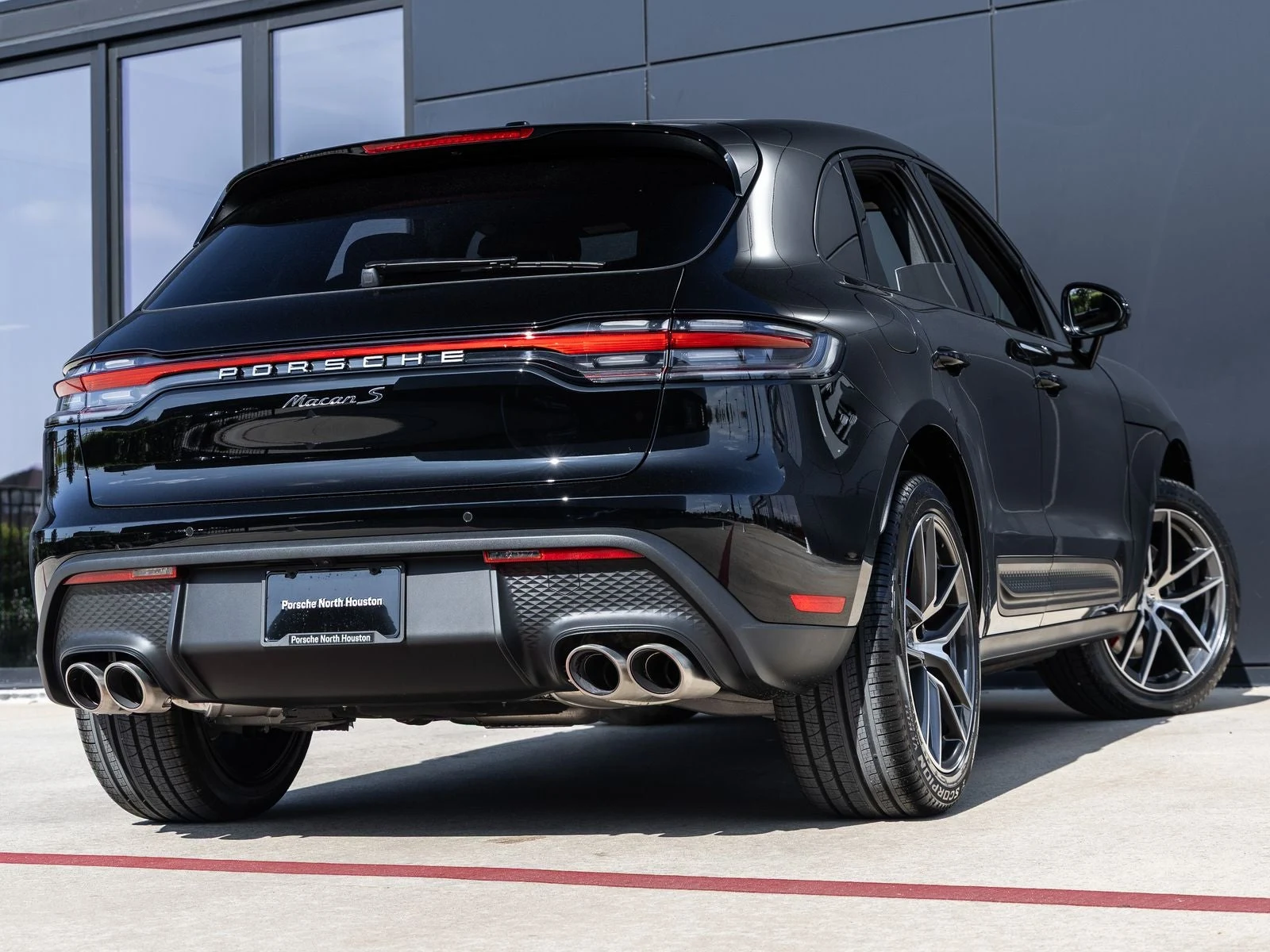 2026 Porsche Macan S (95B), 11/20