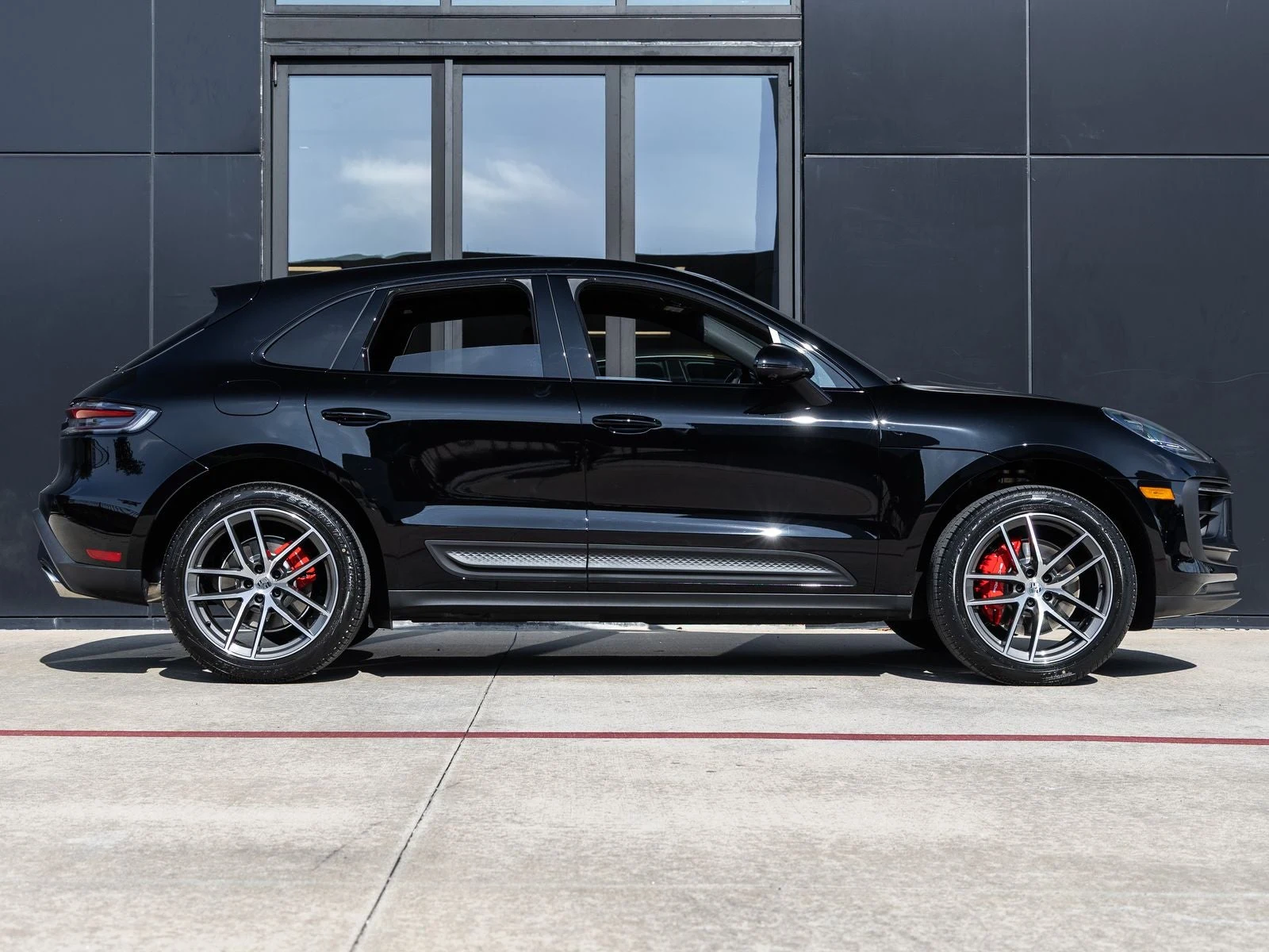 2026 Porsche Macan S (95B), 12/20