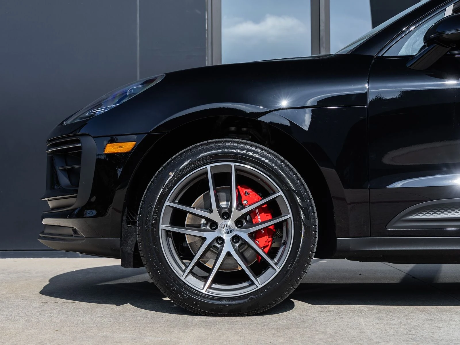 2026 Porsche Macan S (95B), 13/20