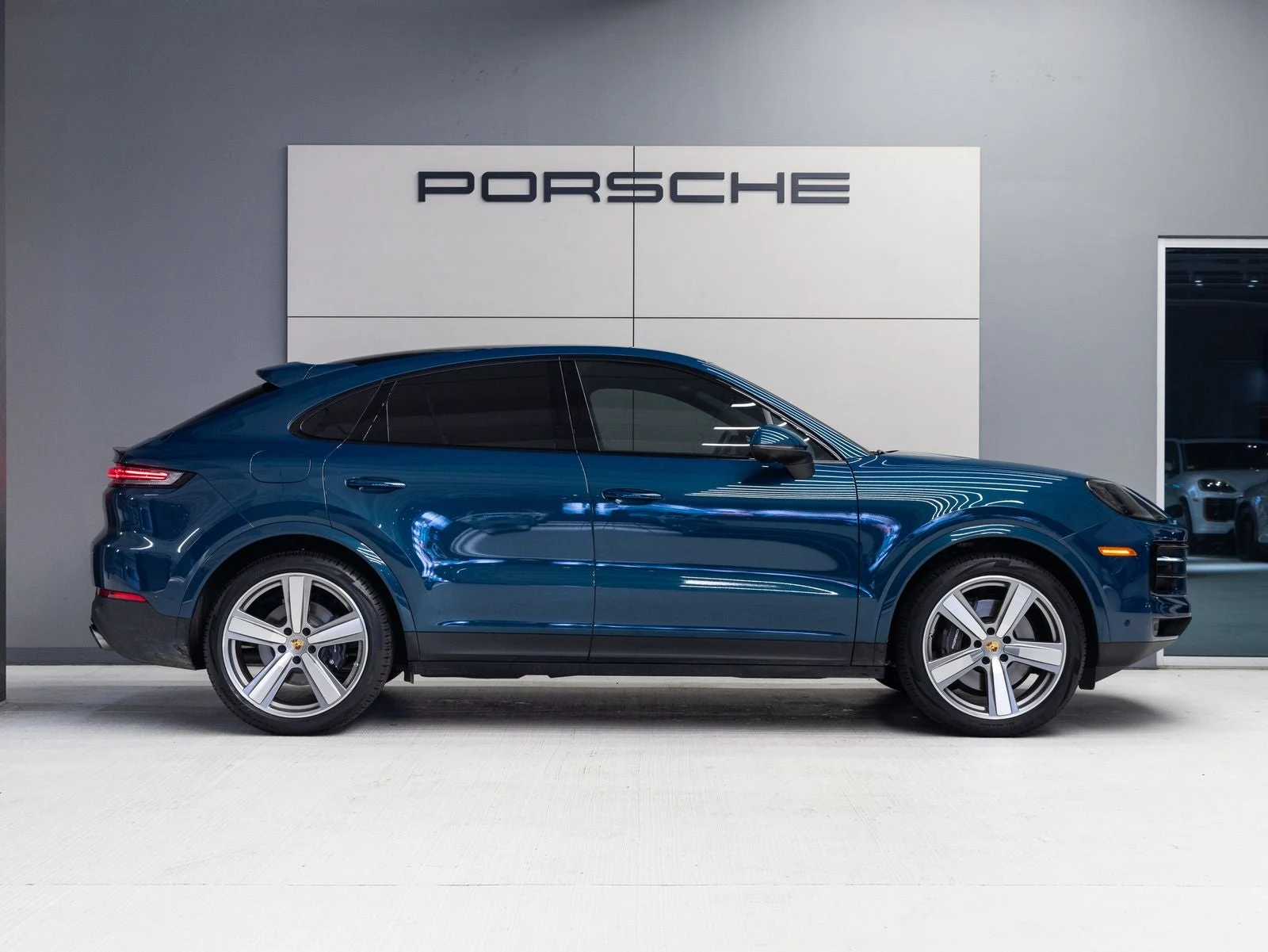 2024 Porsche Cayenne Coupé (3rd Generation), 8/20