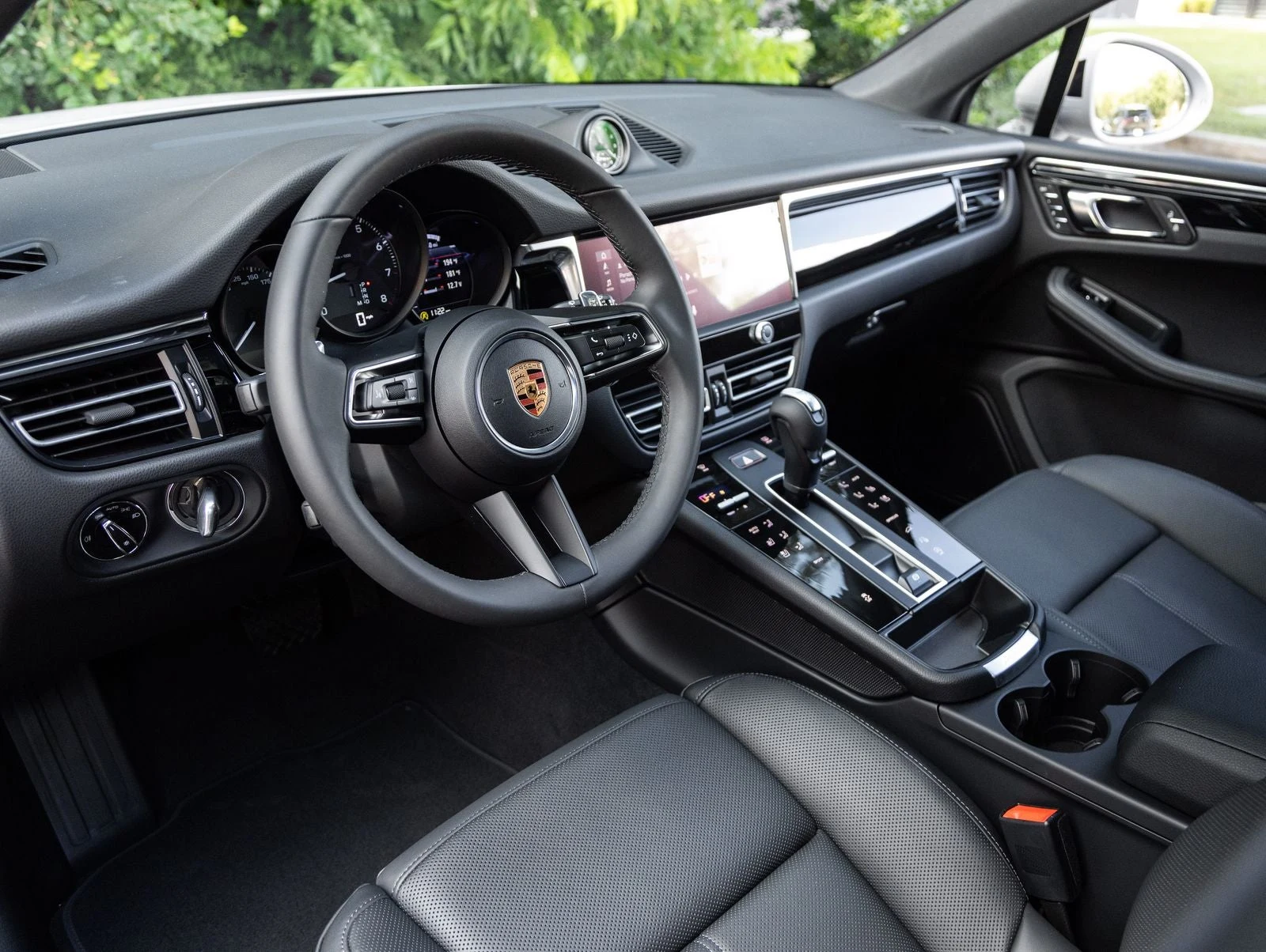 2026 Porsche Macan (95B), 4/20